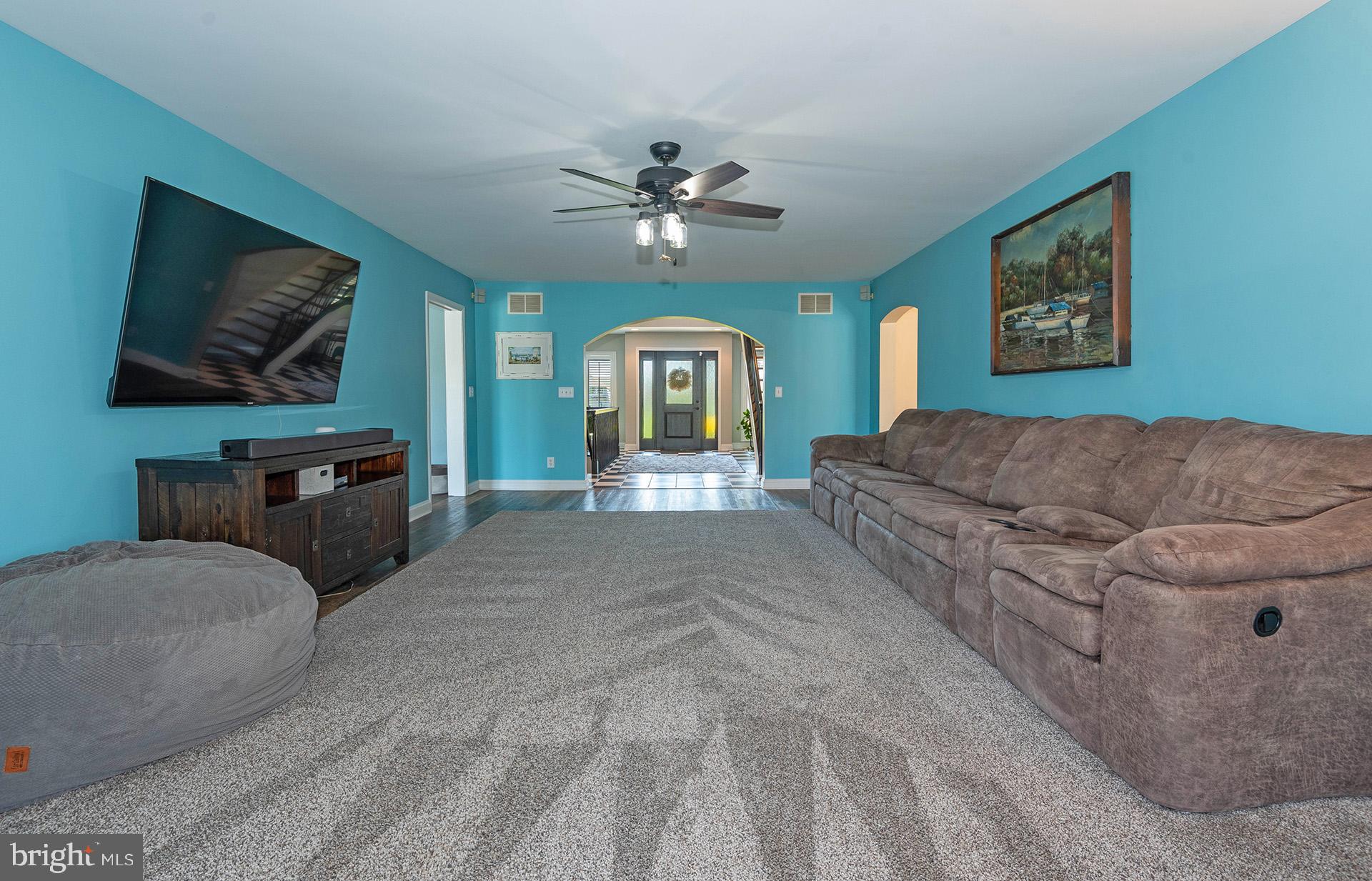 CLAIBORNES LANDING - Residential