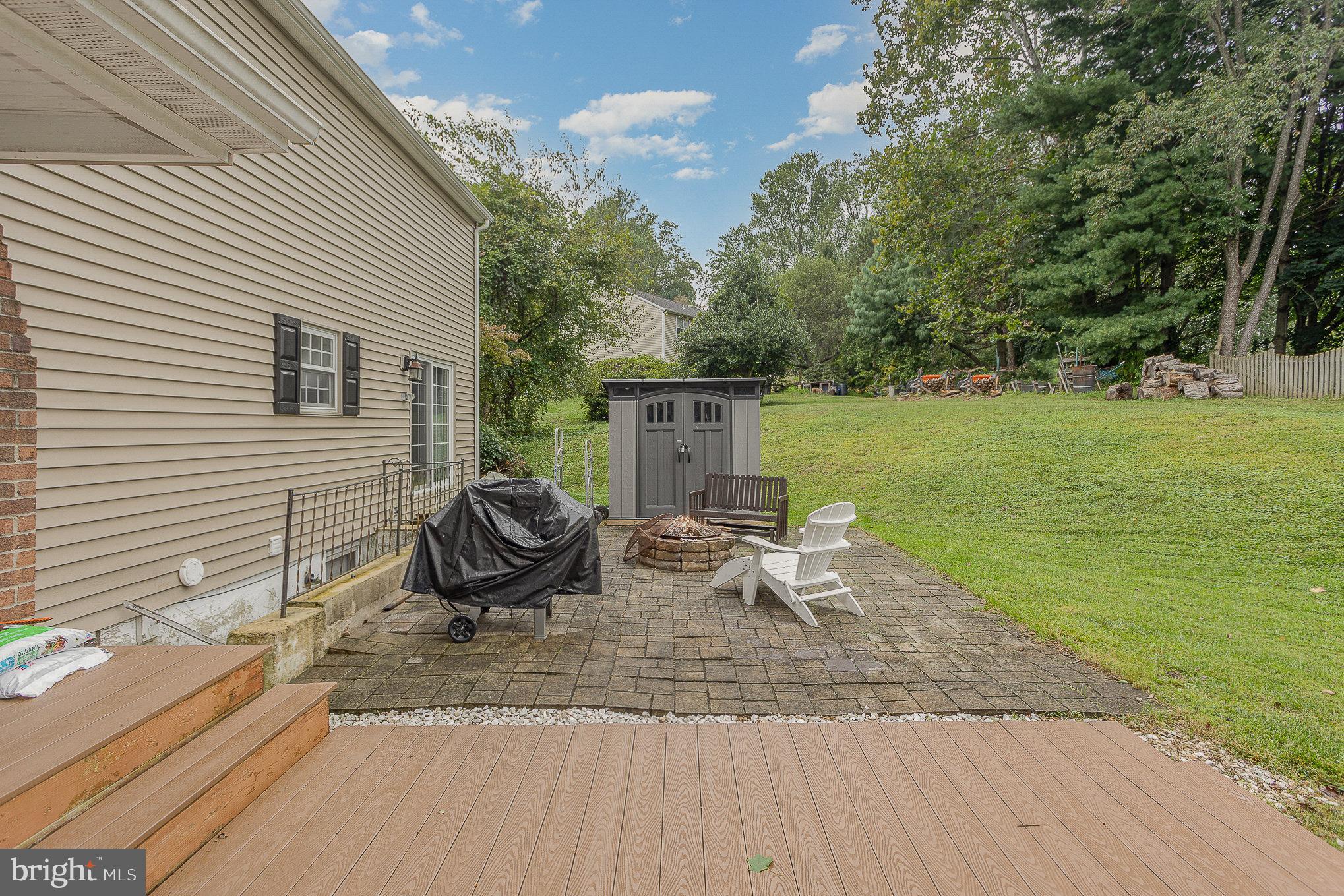 PINEDALE WOODS - Residential