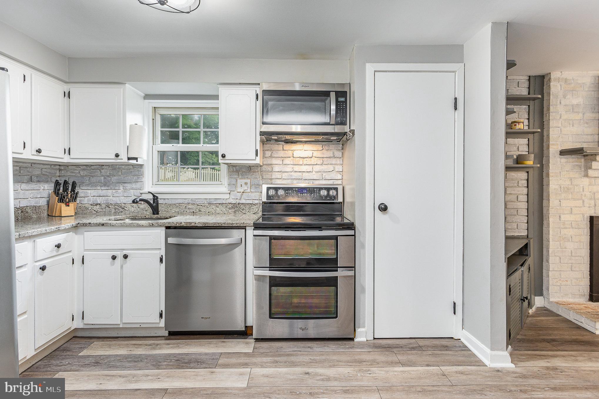 PINEDALE WOODS - Residential