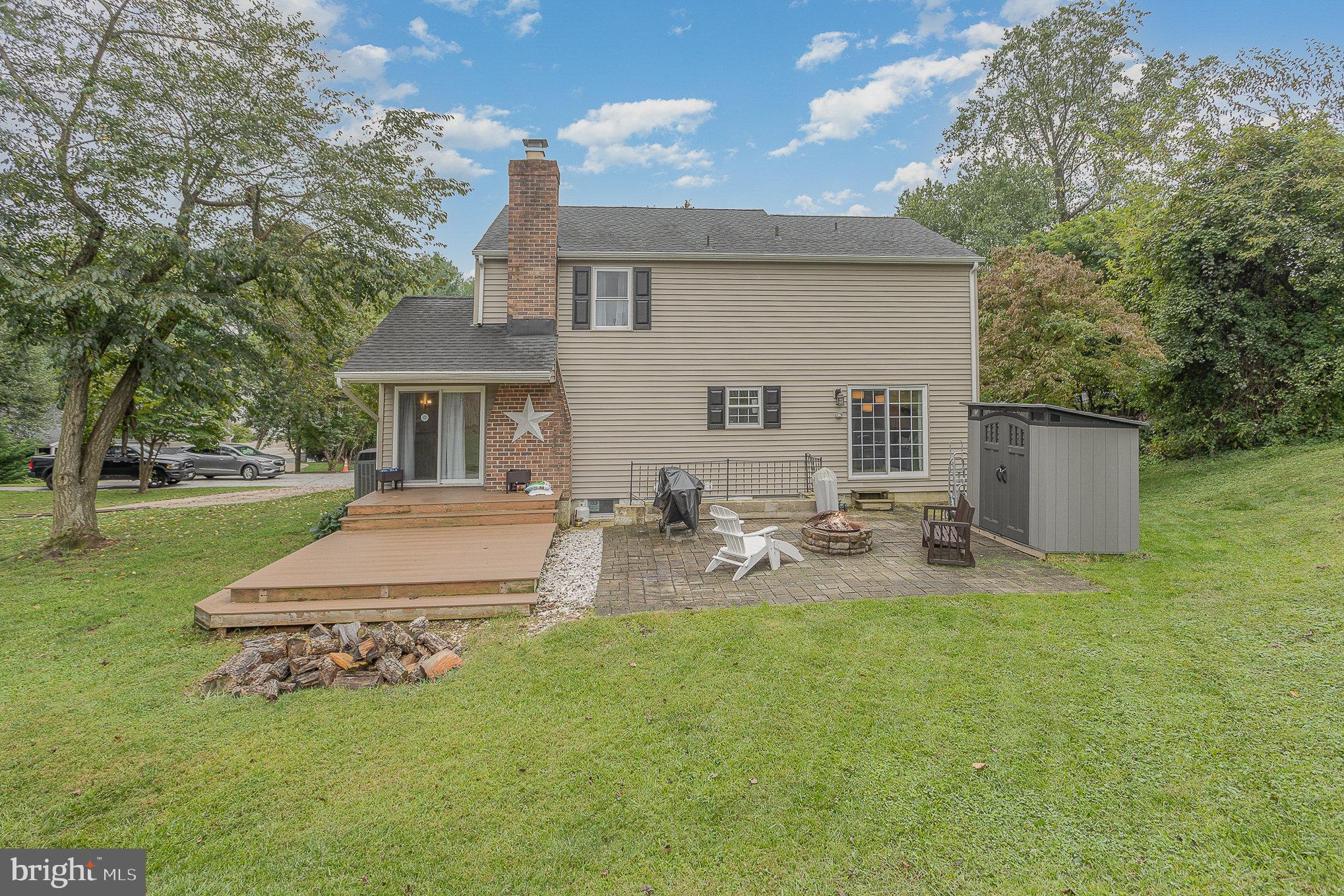 PINEDALE WOODS - Residential