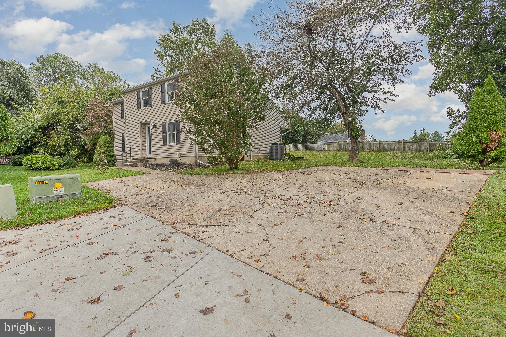 PINEDALE WOODS - Residential