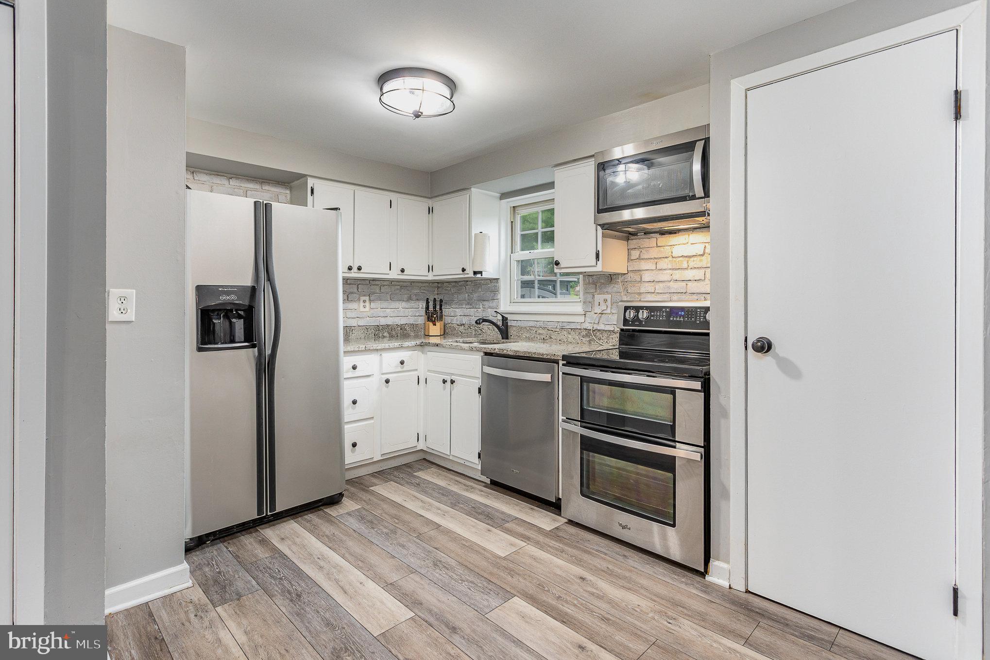 PINEDALE WOODS - Residential