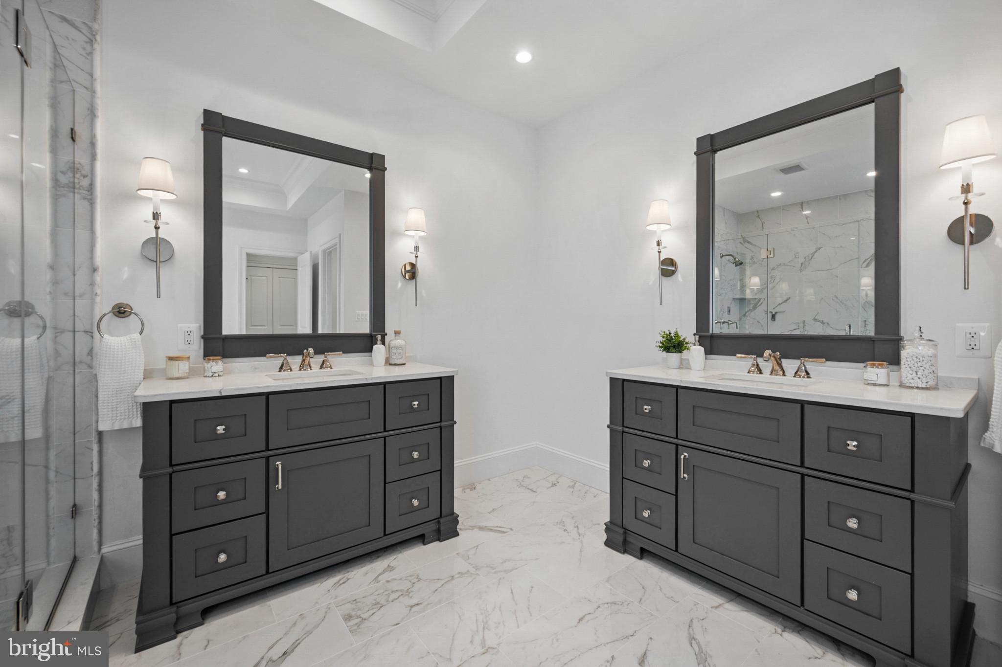OAKWOOD KNOLLS - Residential