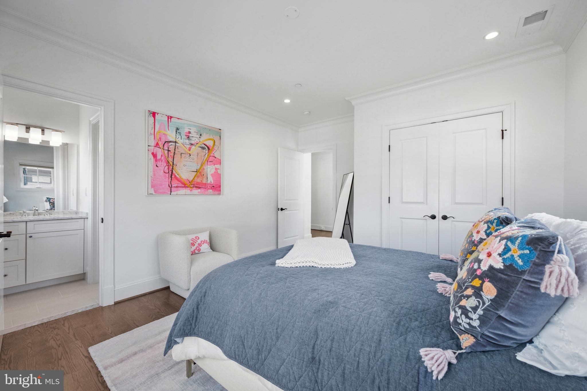 OAKWOOD KNOLLS - Residential