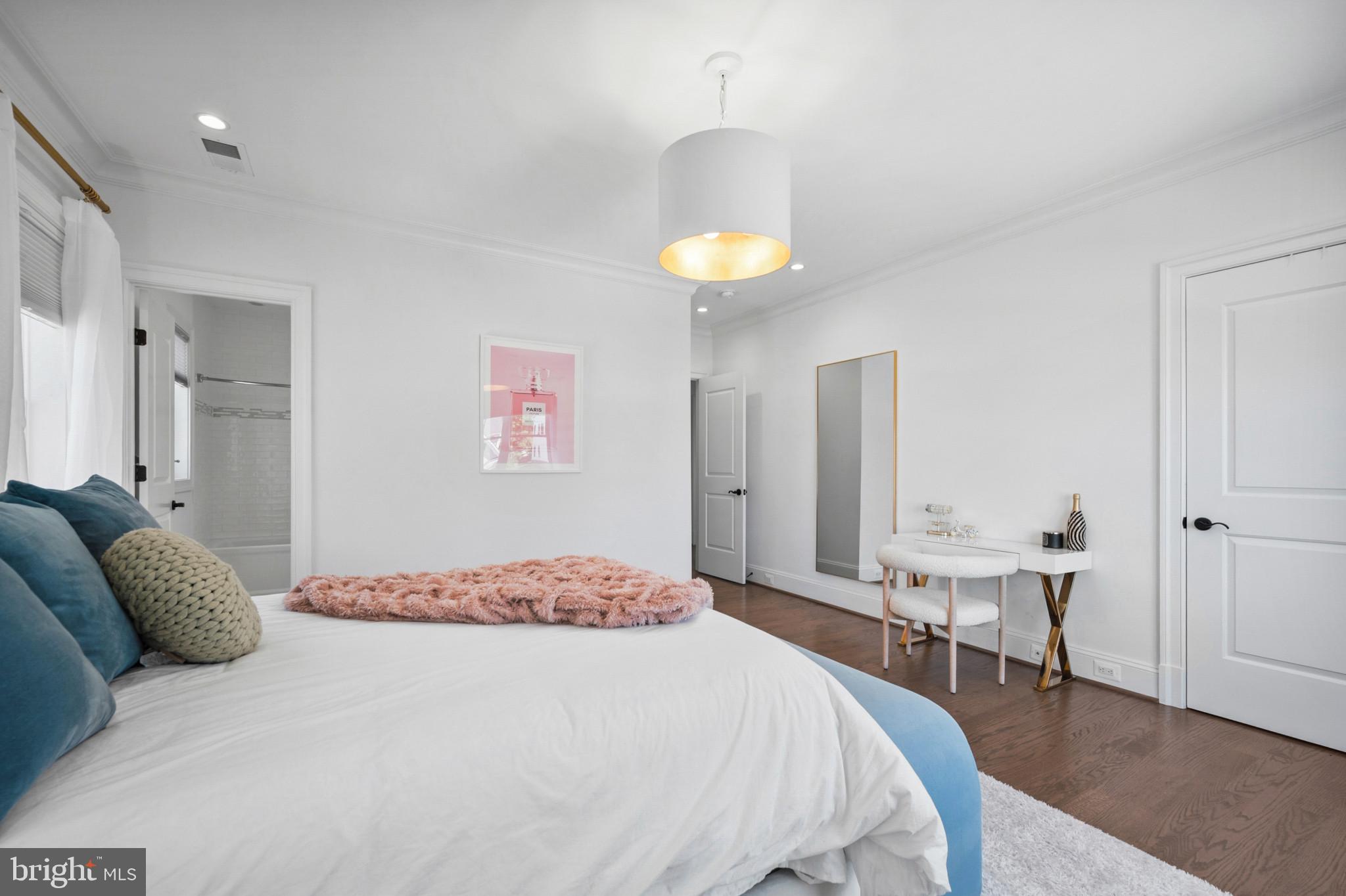 OAKWOOD KNOLLS - Residential