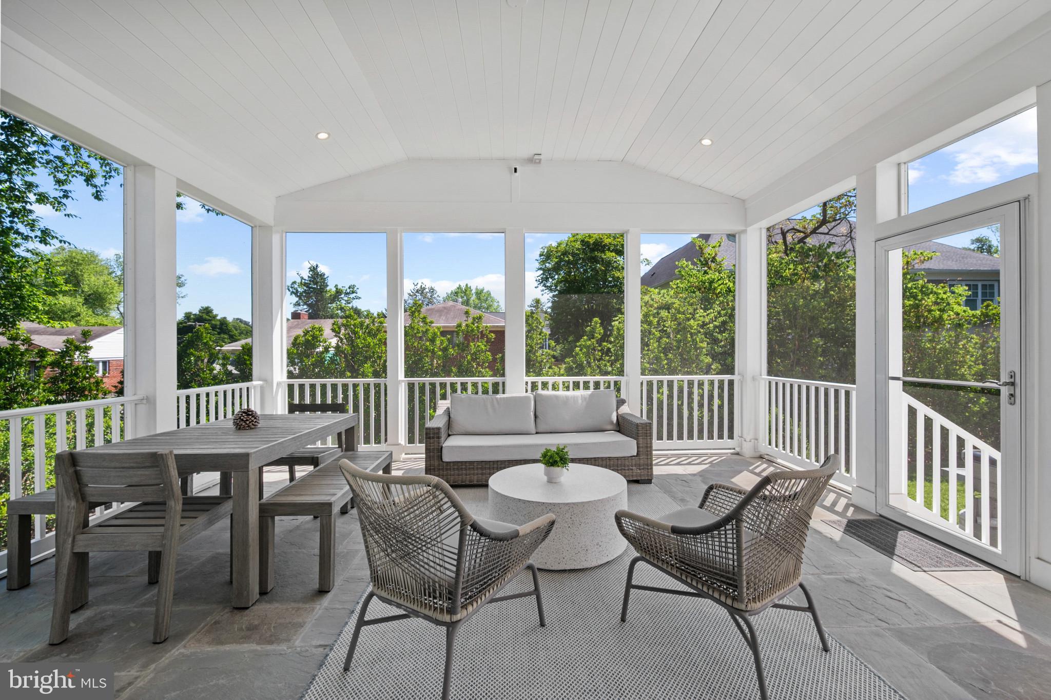 OAKWOOD KNOLLS - Residential