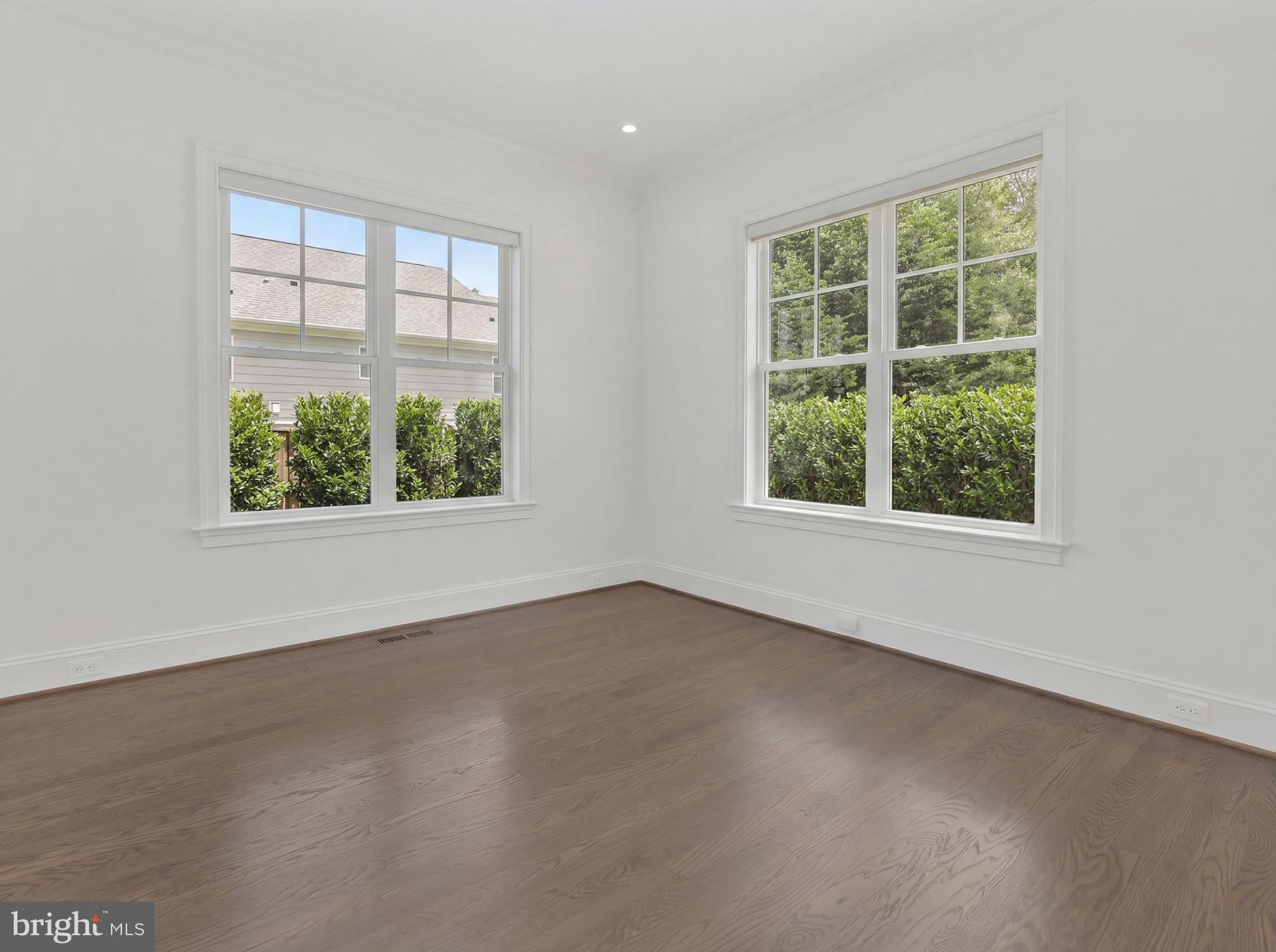 OAKWOOD KNOLLS - Residential