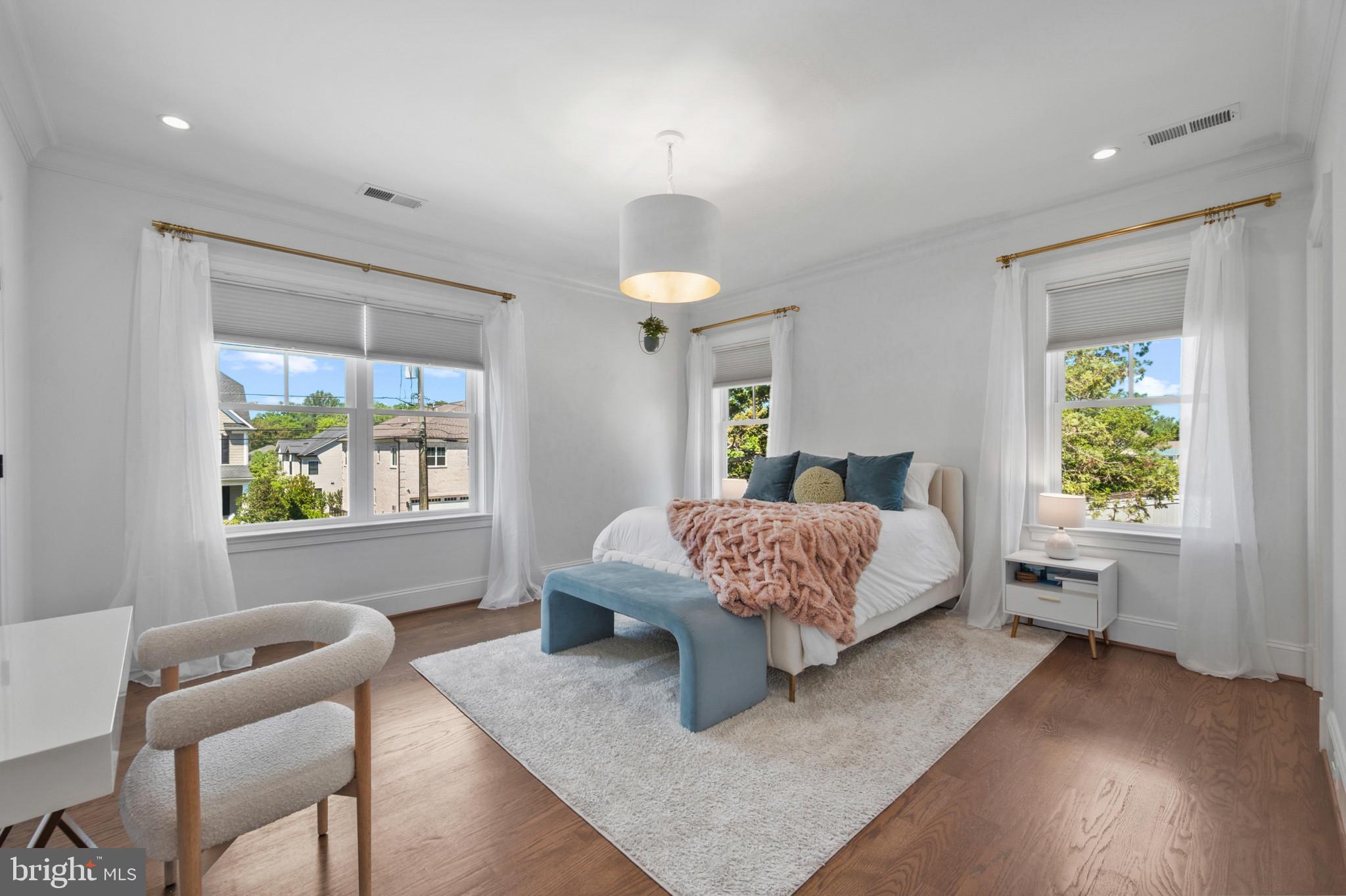 OAKWOOD KNOLLS - Residential