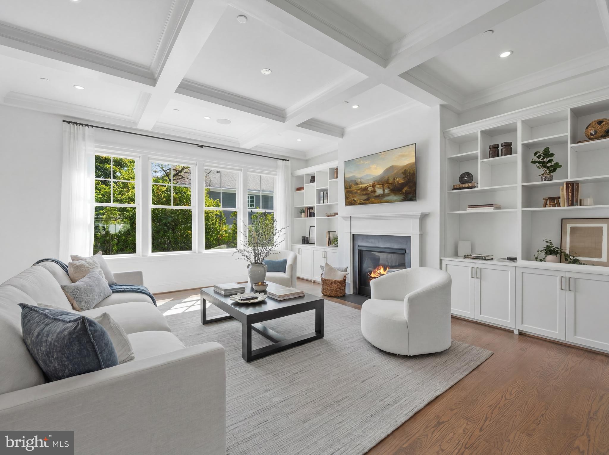 OAKWOOD KNOLLS - Residential