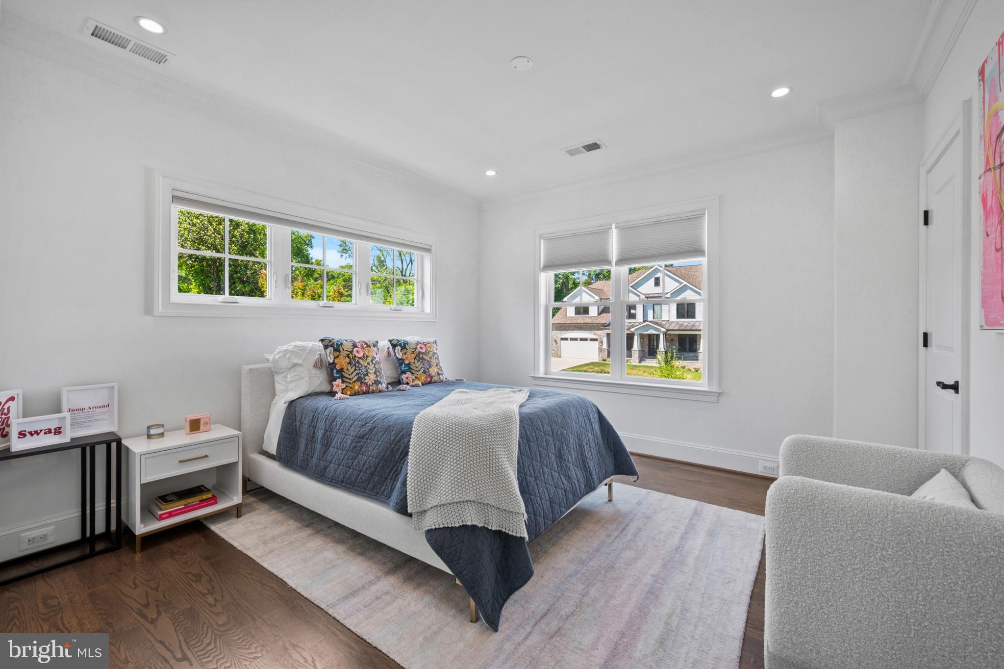 OAKWOOD KNOLLS - Residential