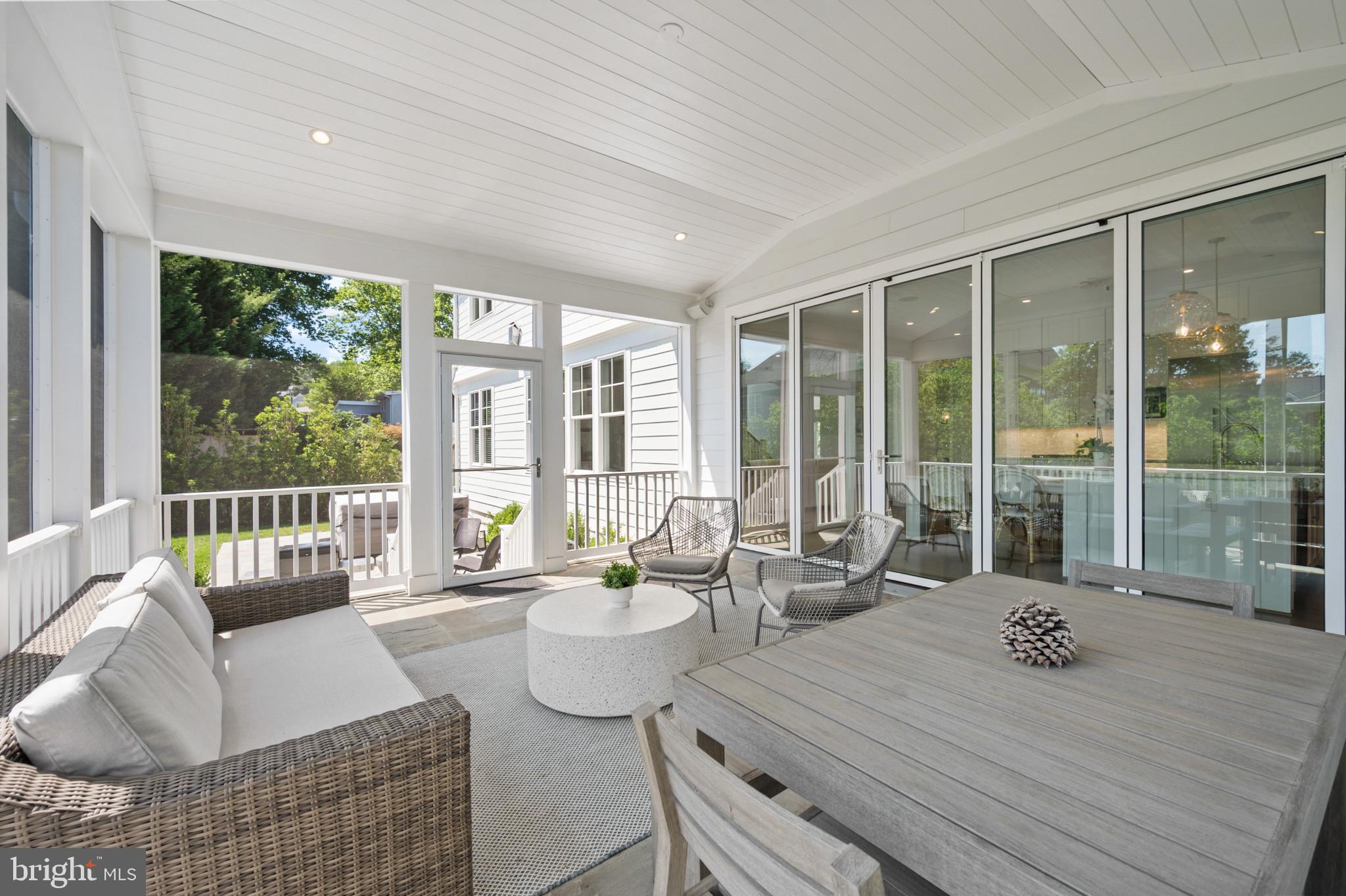 OAKWOOD KNOLLS - Residential