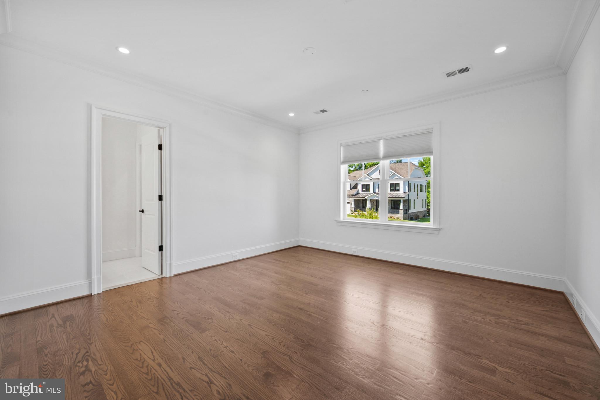 OAKWOOD KNOLLS - Residential