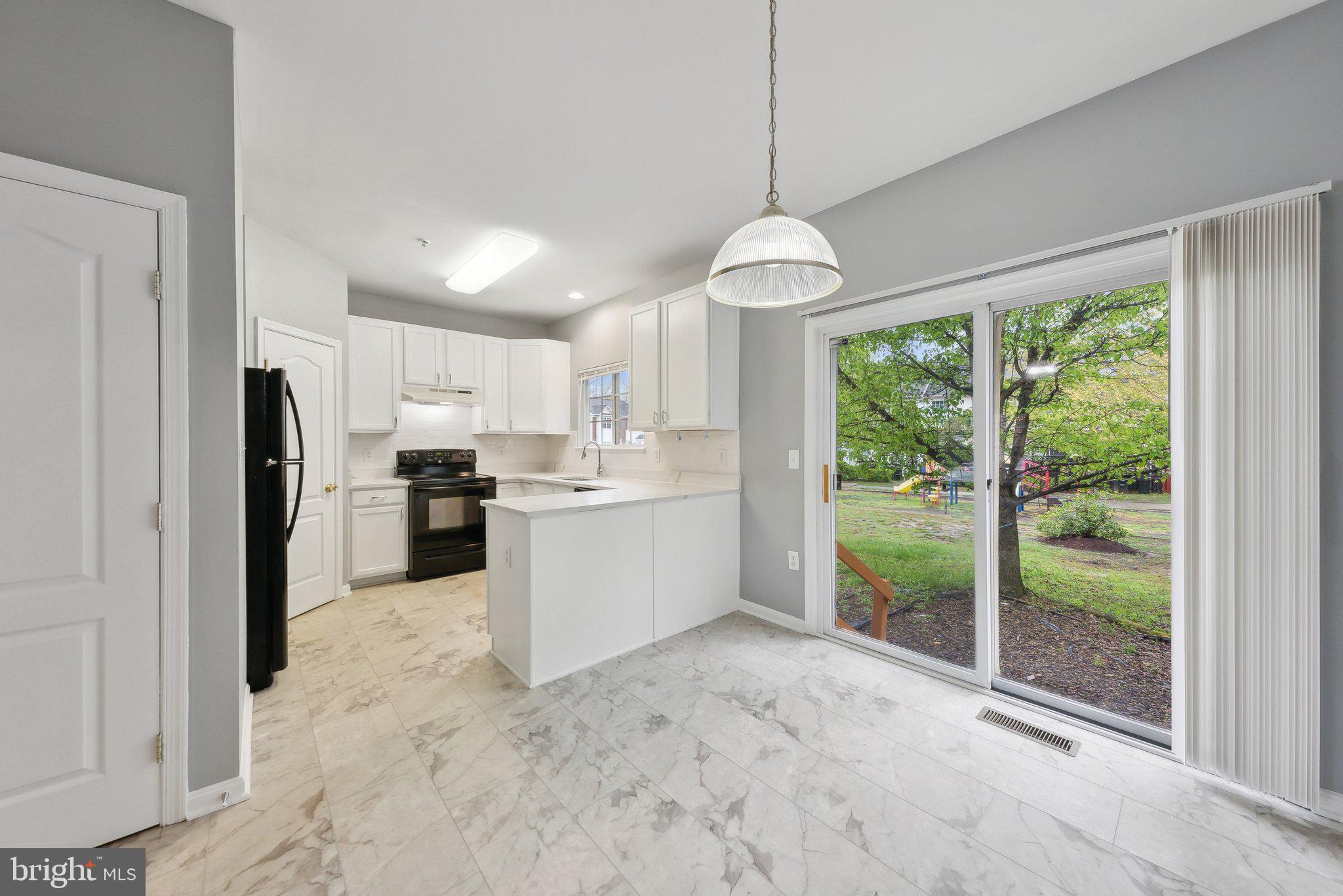 MCKENDREE - Residential Lease