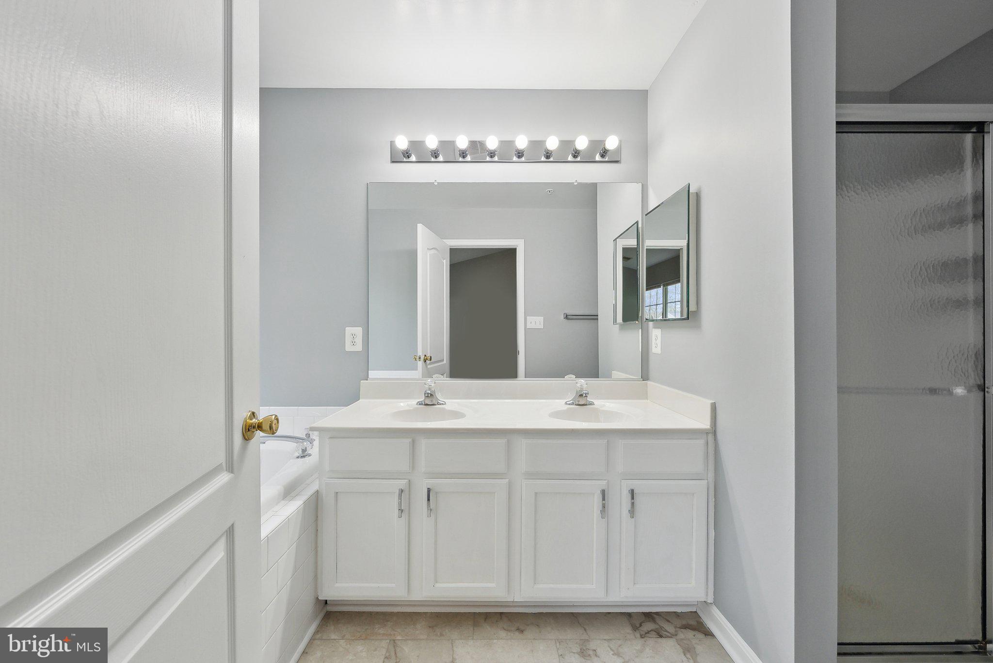 MCKENDREE - Residential Lease