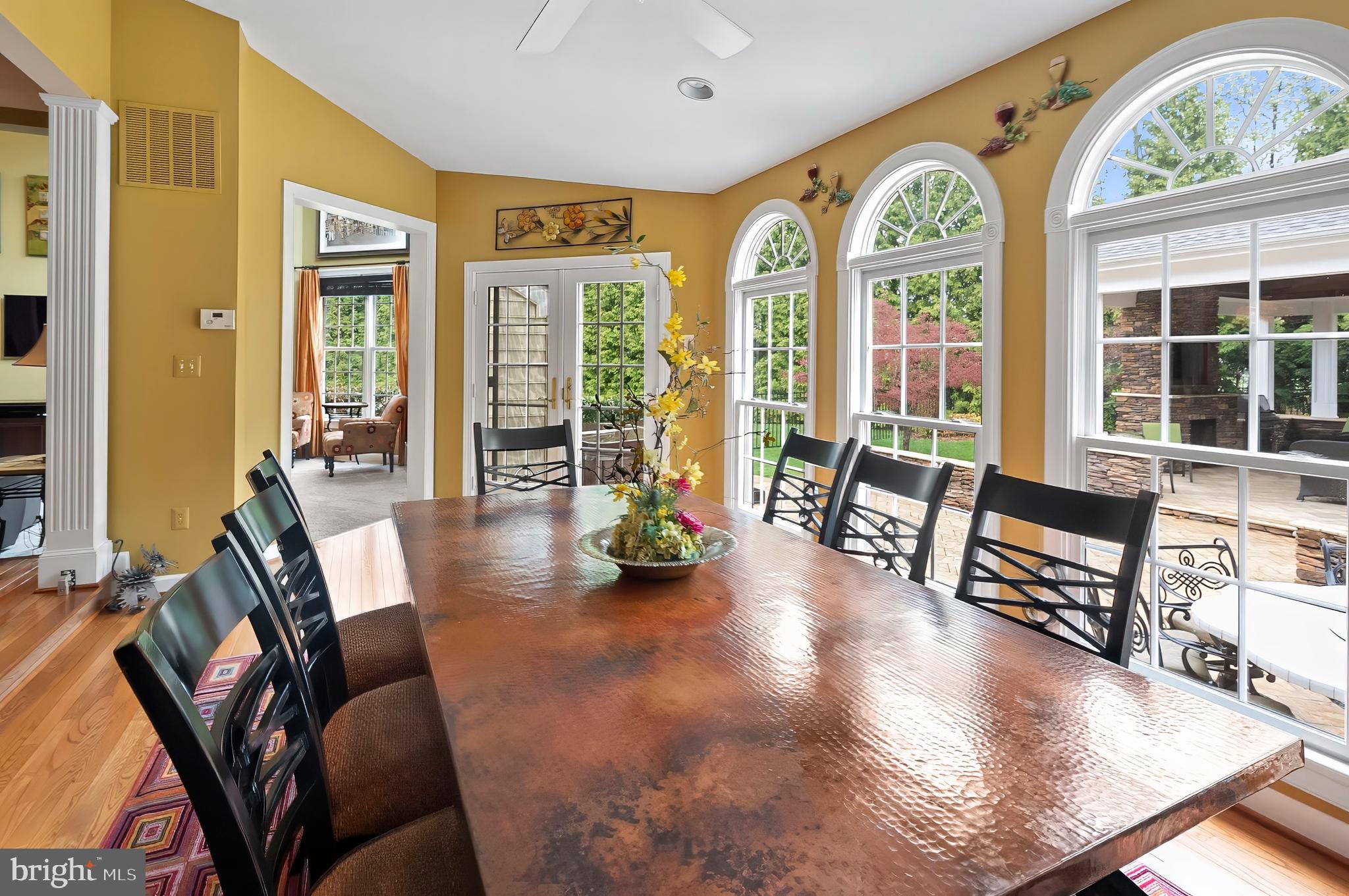 WILLOW CHASE - Residential