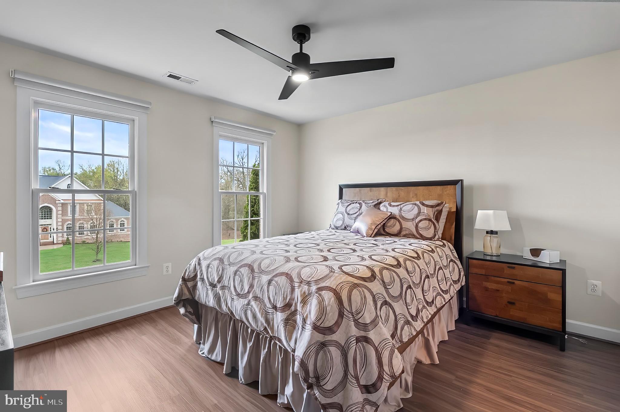 WILLOW CHASE - Residential