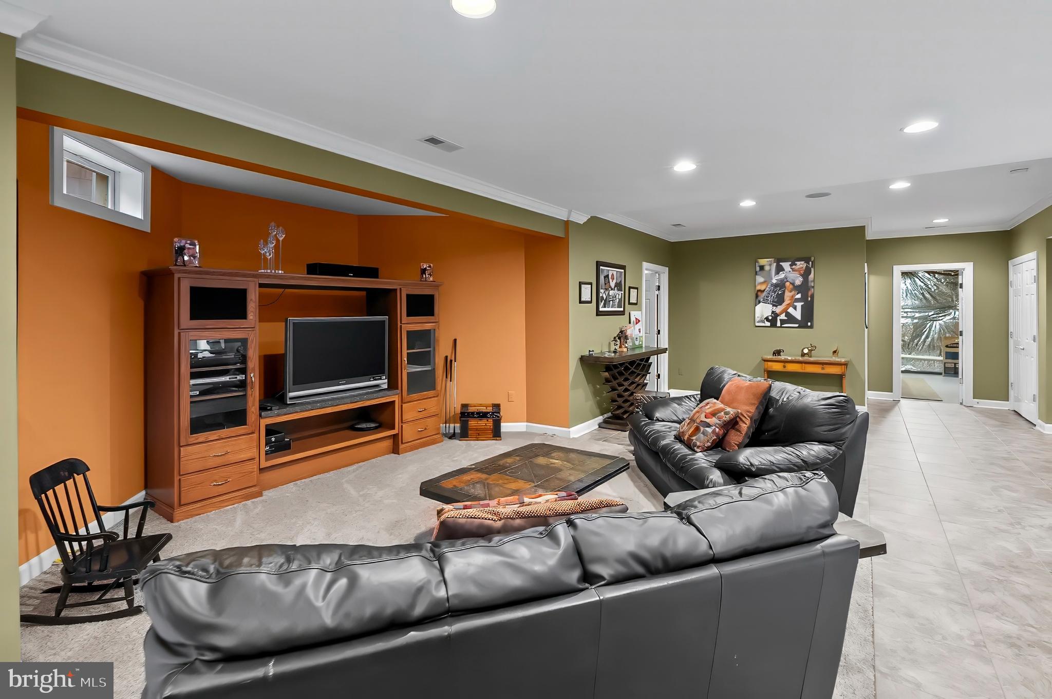 WILLOW CHASE - Residential