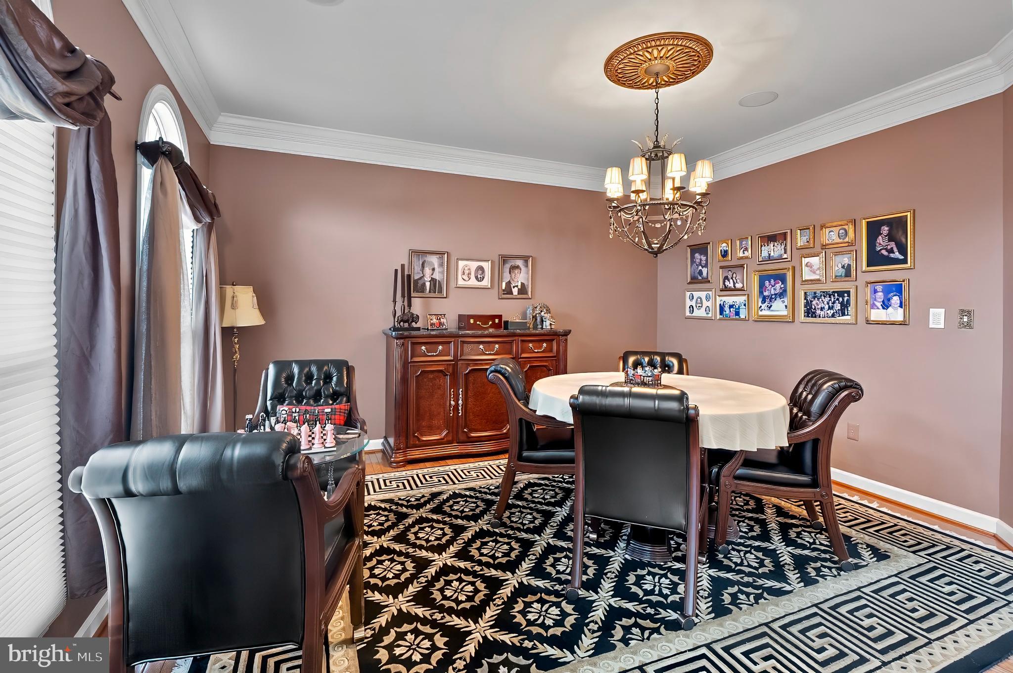 WILLOW CHASE - Residential