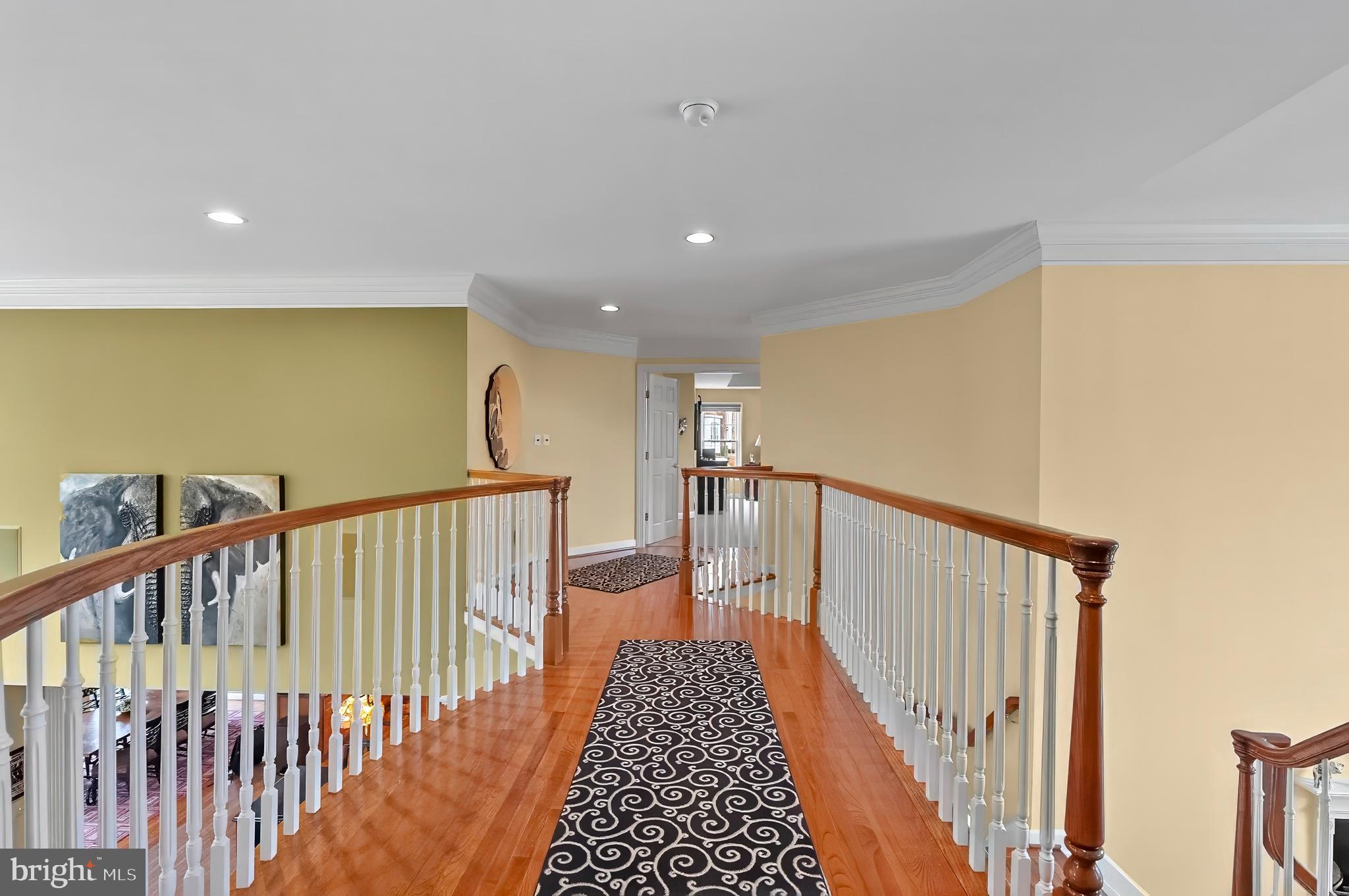 WILLOW CHASE - Residential