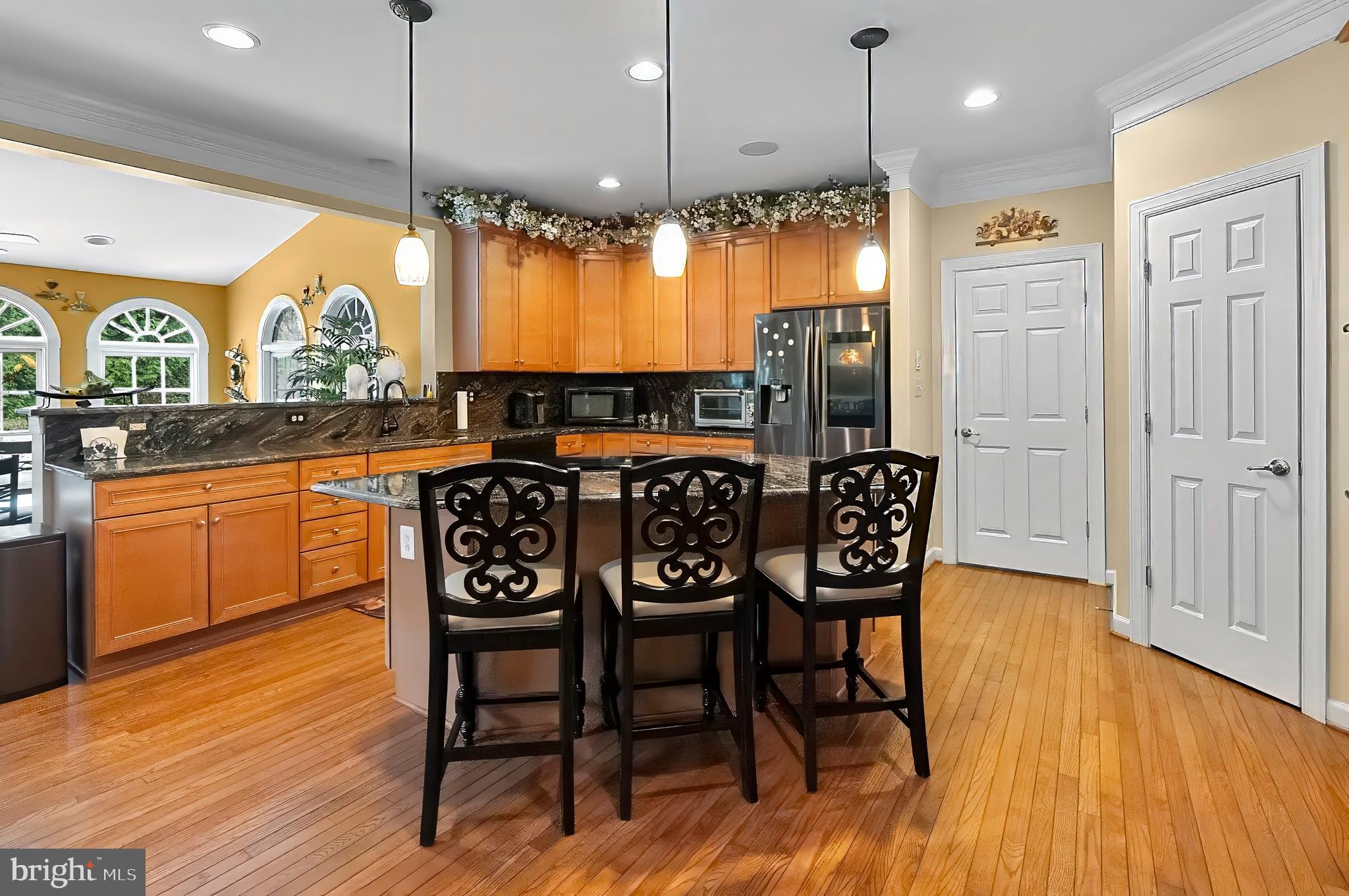 WILLOW CHASE - Residential