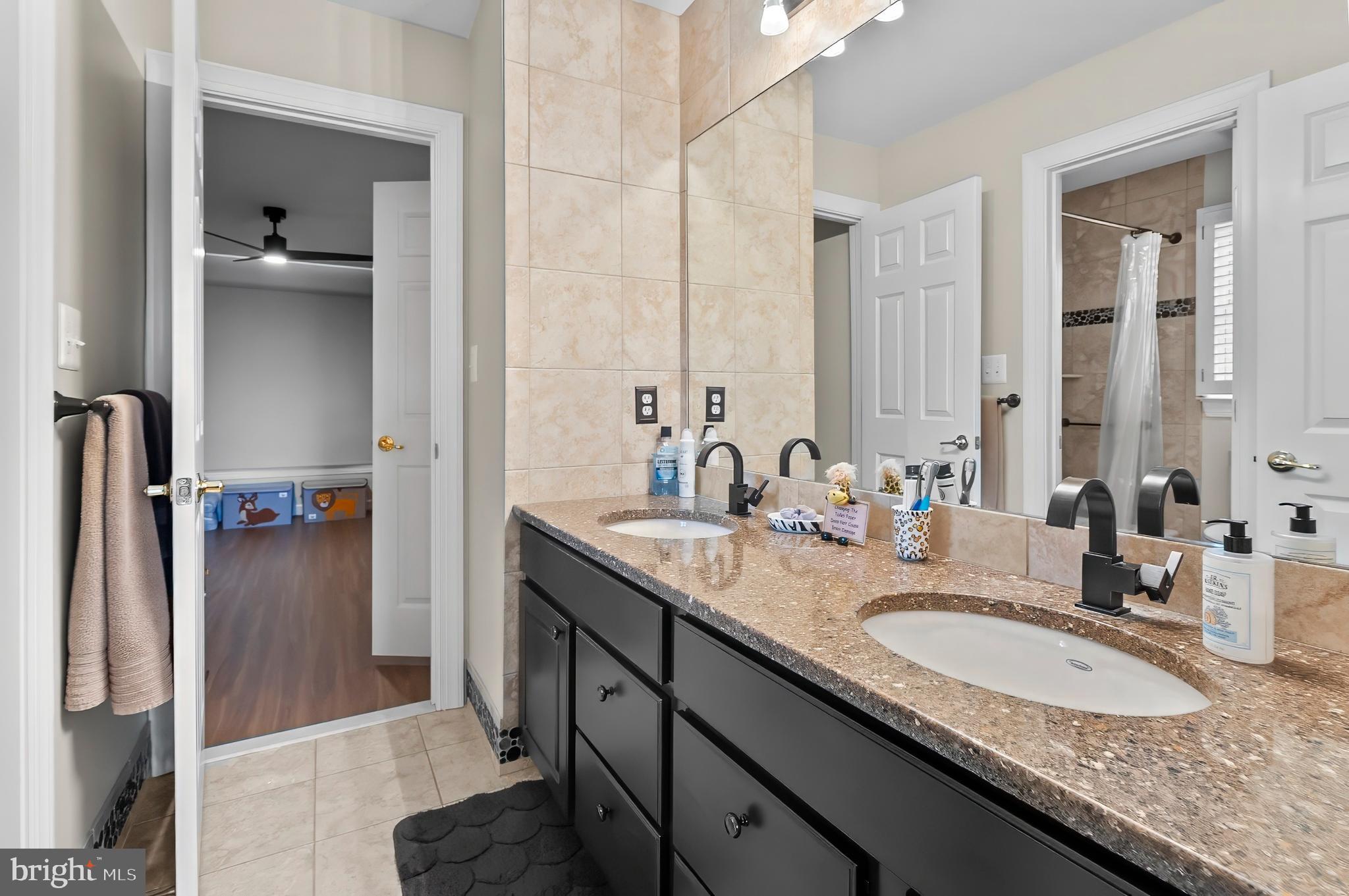 WILLOW CHASE - Residential