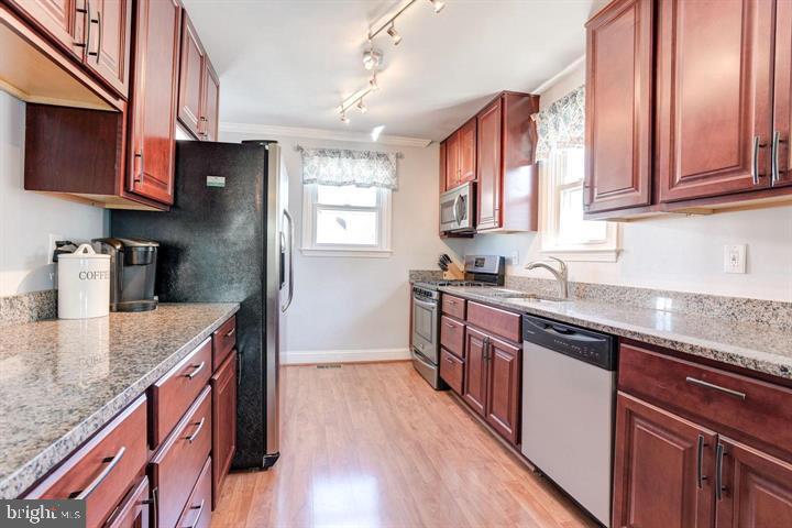 PARKVILLE HEIGHTS - Residential