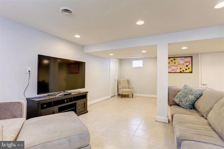 PARKVILLE HEIGHTS - Residential