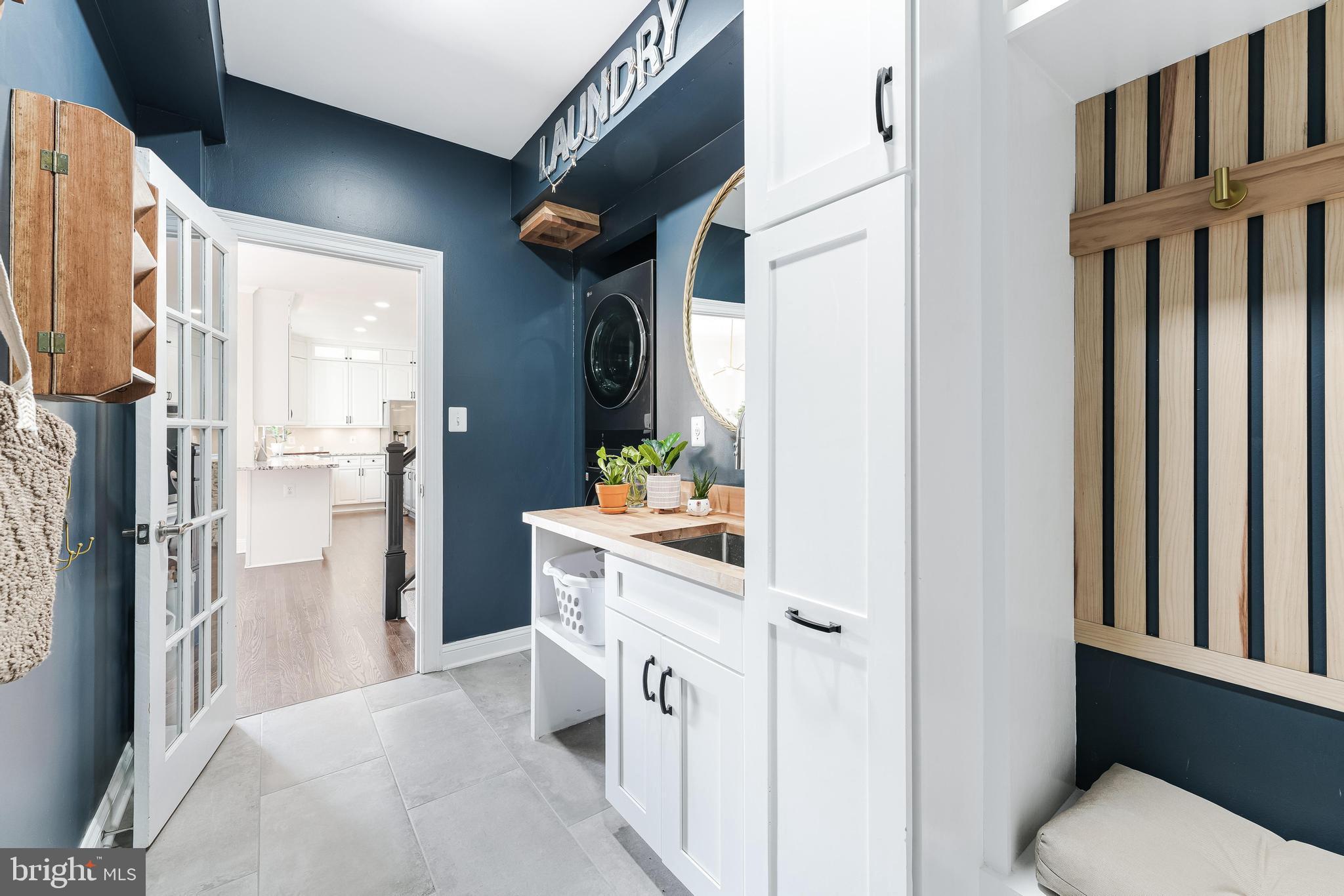 FARMINGTON ON THE GREEN - Residential