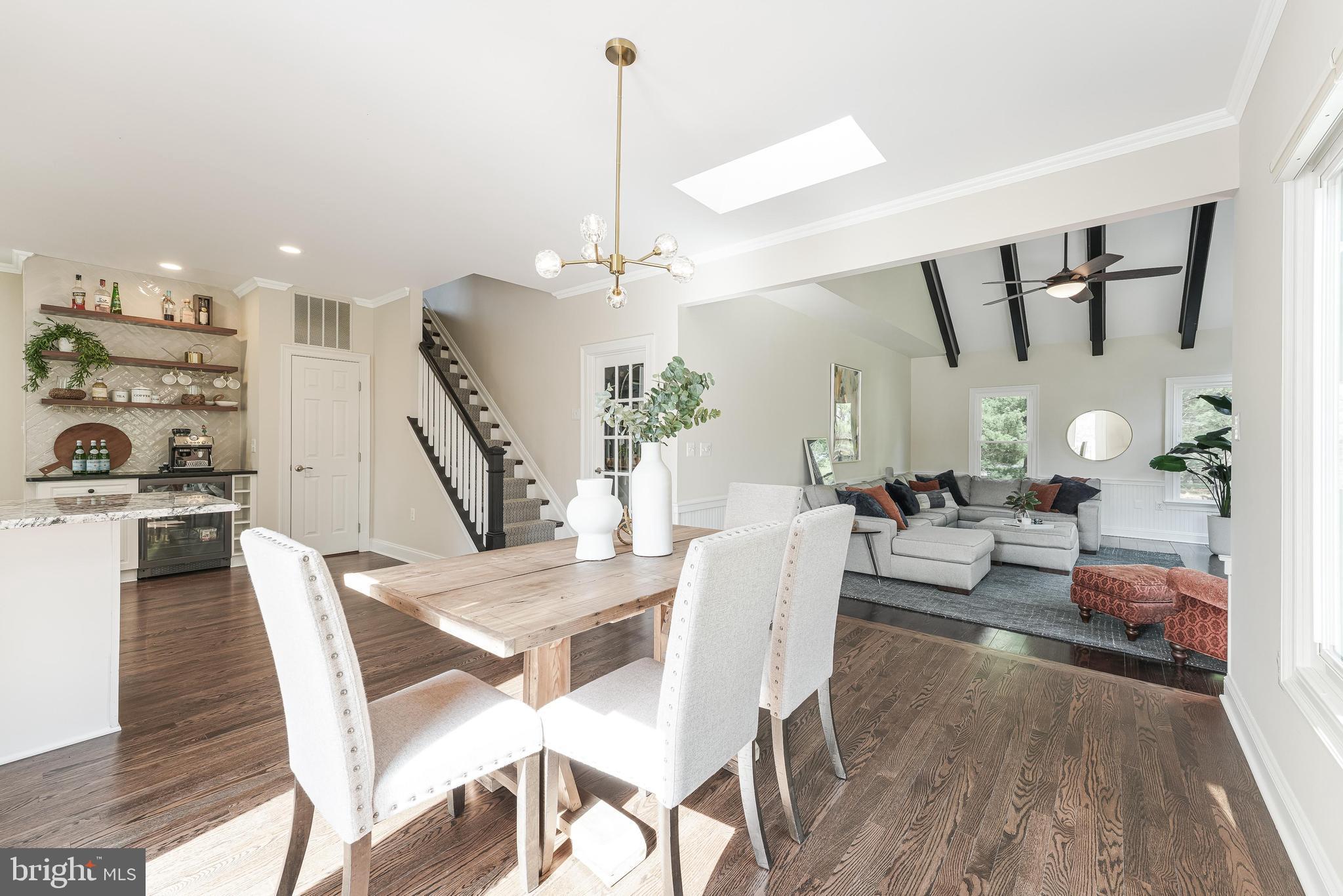 FARMINGTON ON THE GREEN - Residential