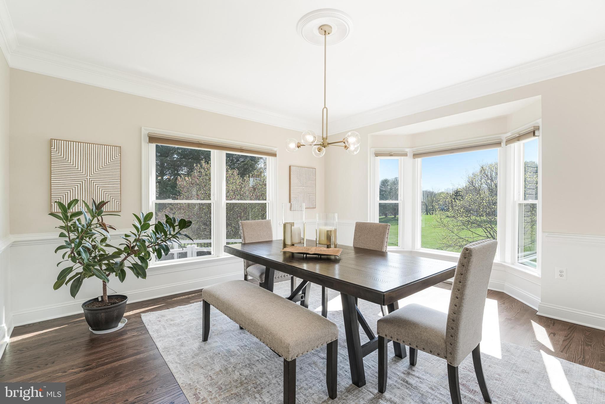 FARMINGTON ON THE GREEN - Residential