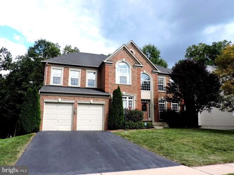 Homes For Rent - 9315 Rustic Breeze Court<br/> BRISTOW, VA 20136