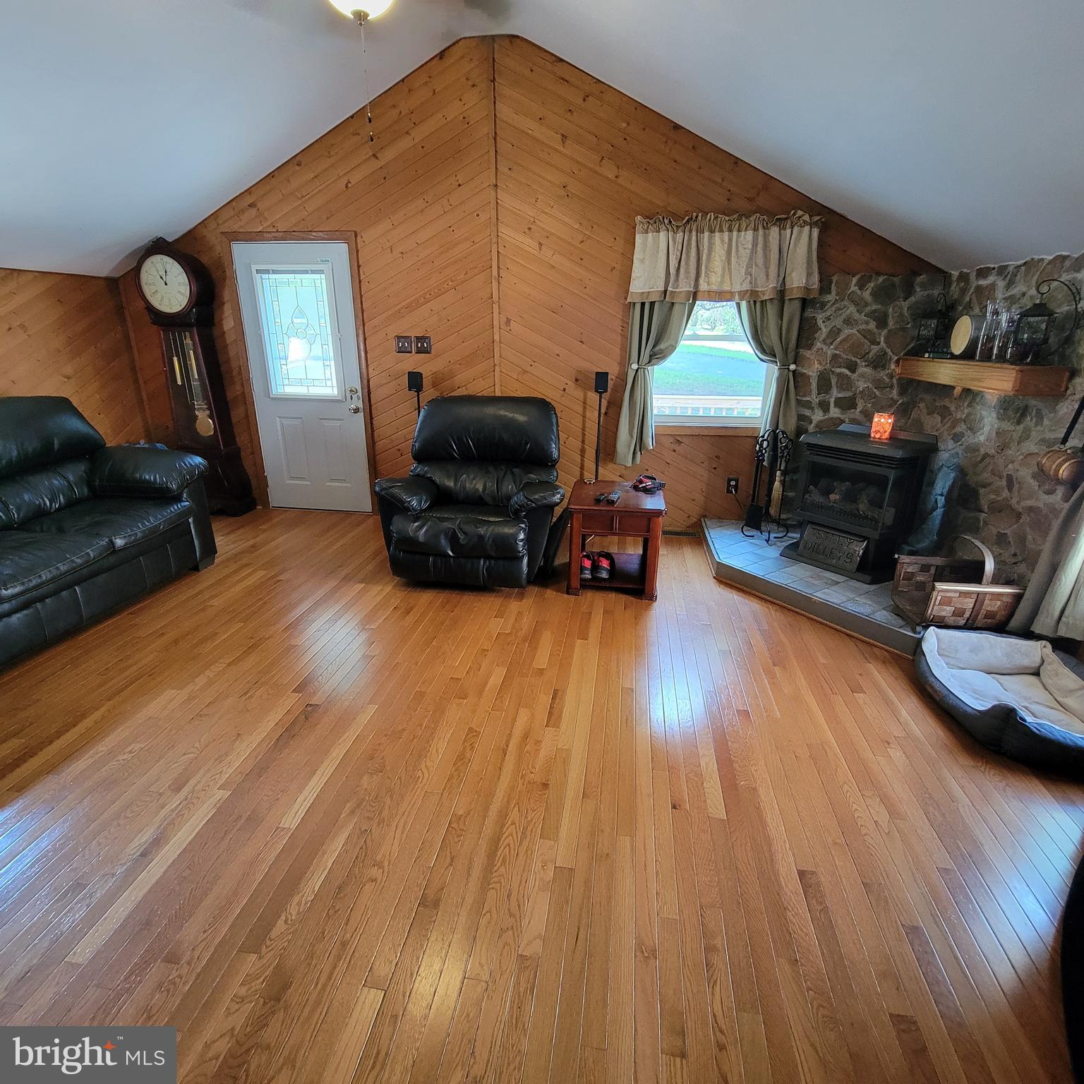 SLEEPY CREEK ORCHARD - Residential