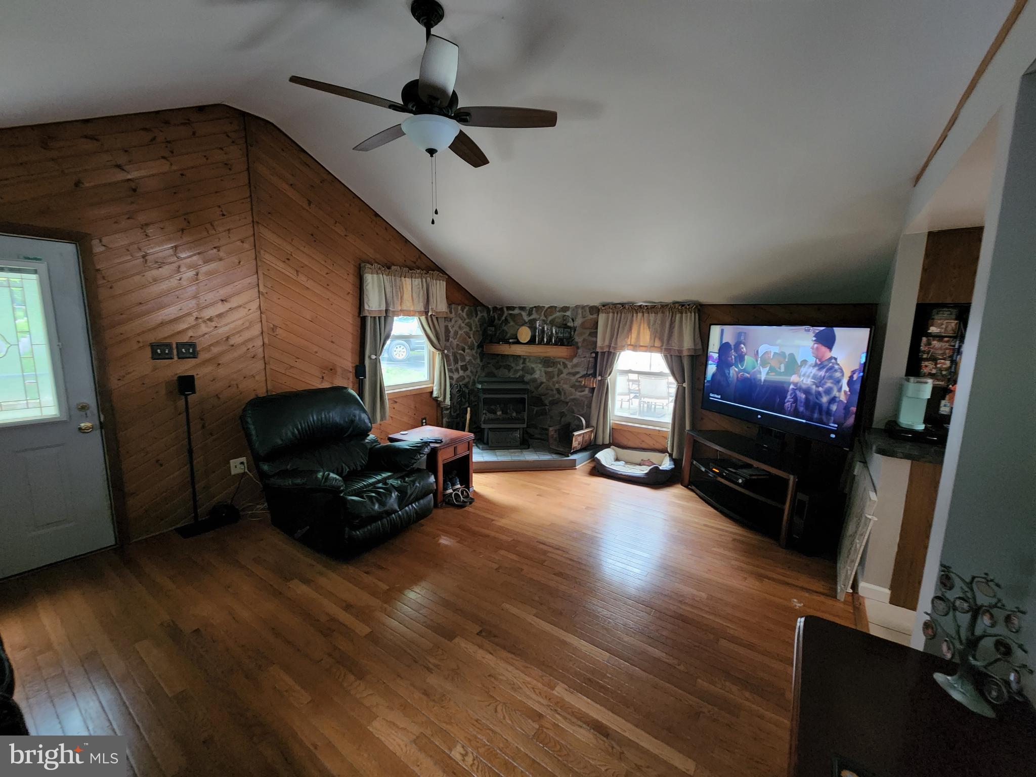 SLEEPY CREEK ORCHARD - Residential