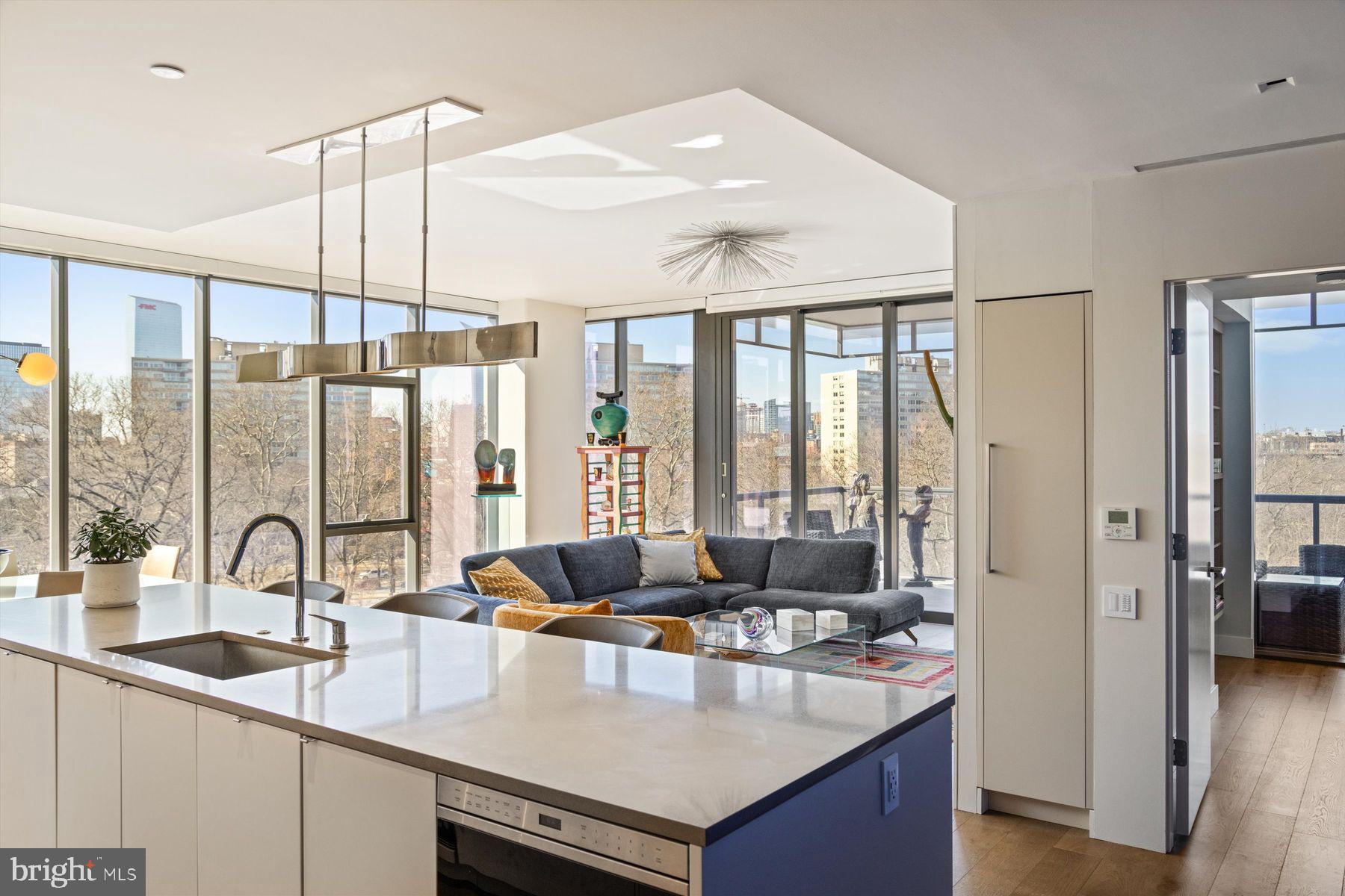 RITTENHOUSE SQUARE - Residential