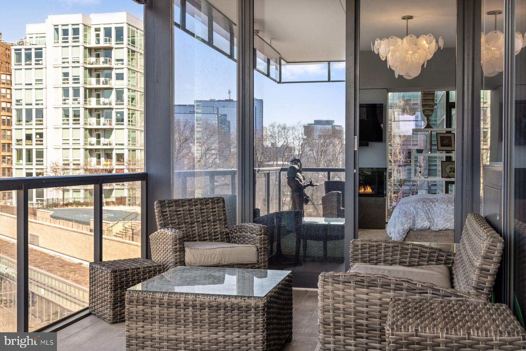 RITTENHOUSE SQUARE - Residential