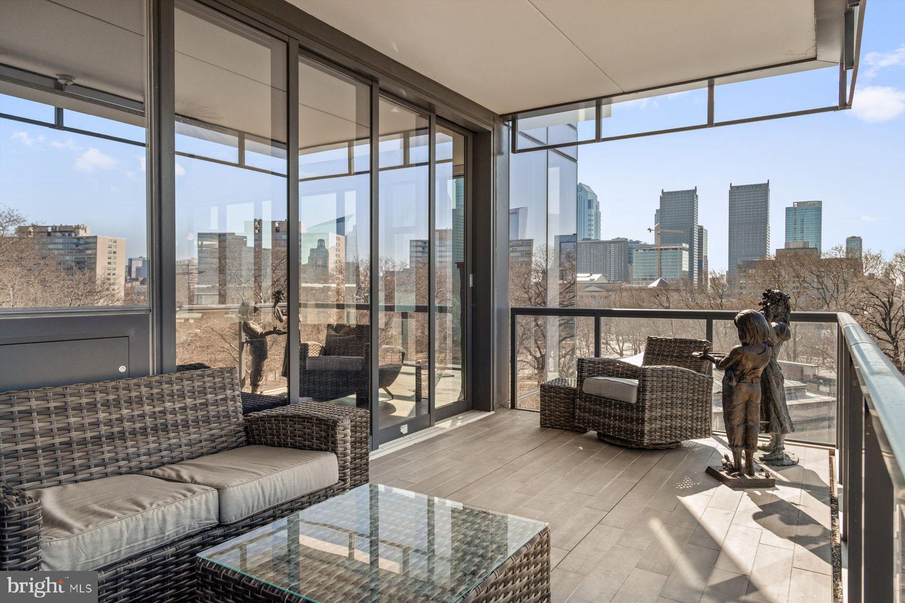 RITTENHOUSE SQUARE - Residential