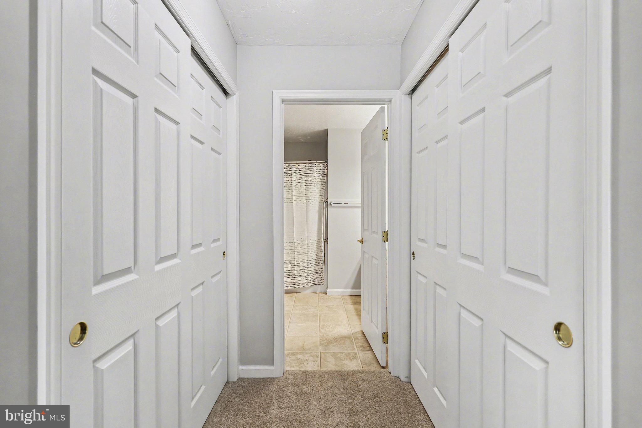JACKSON HEIGHTS - Residential