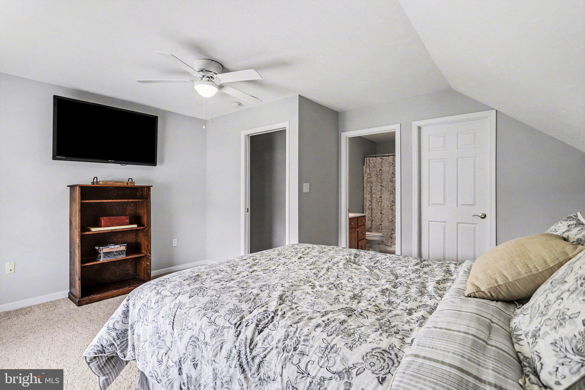 JACKSON HEIGHTS - Residential