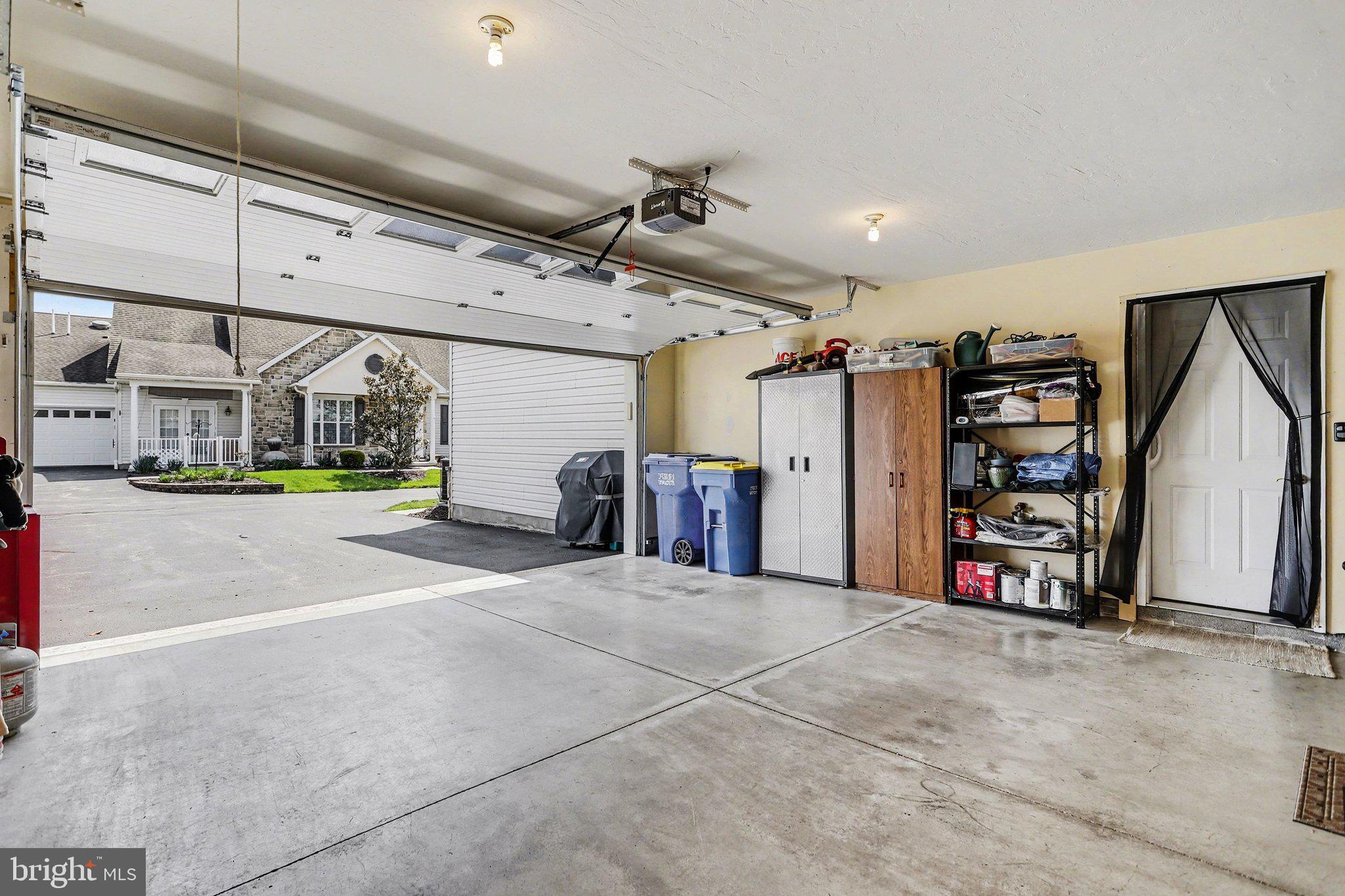 JACKSON HEIGHTS - Residential