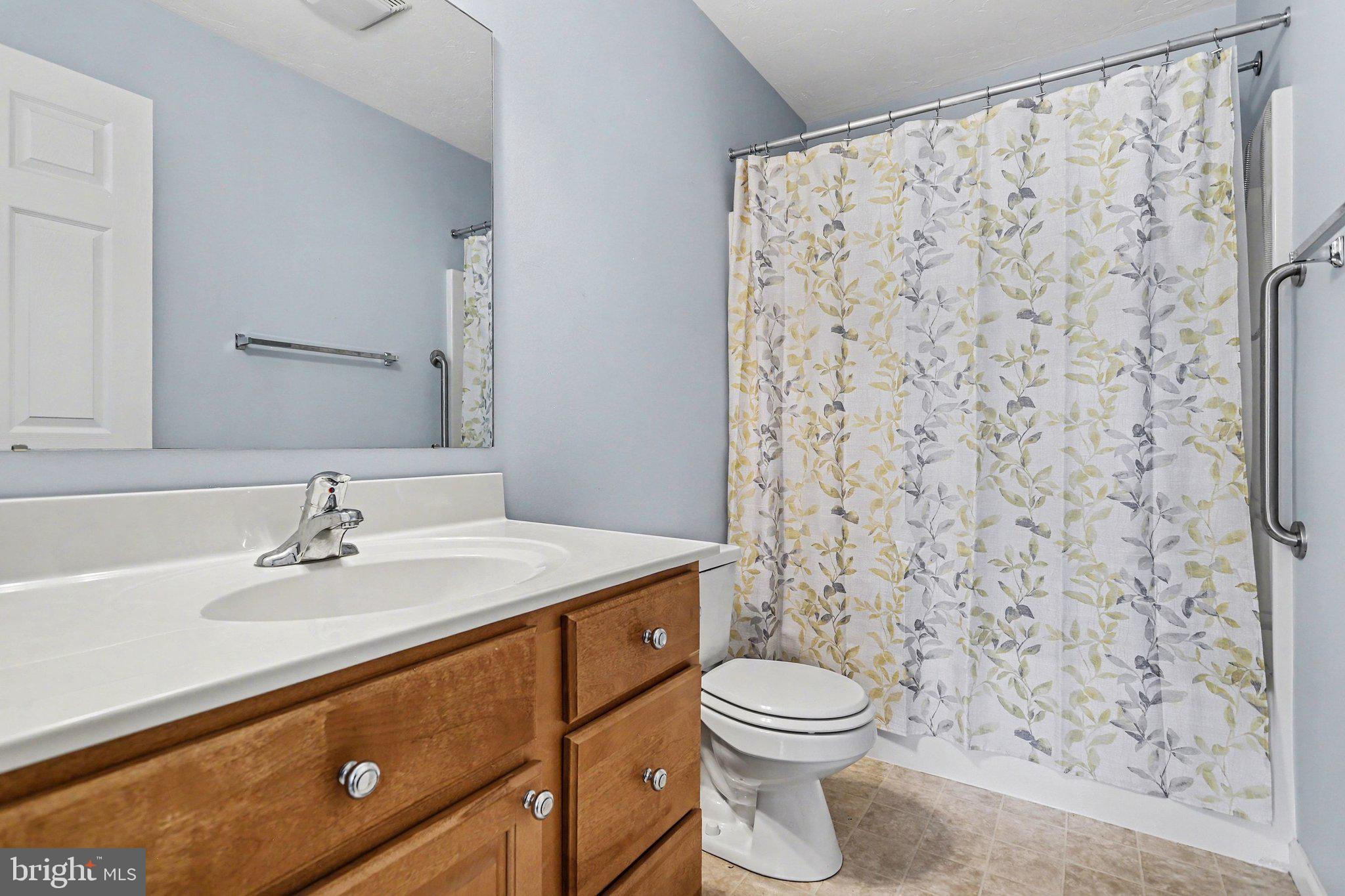 JACKSON HEIGHTS - Residential