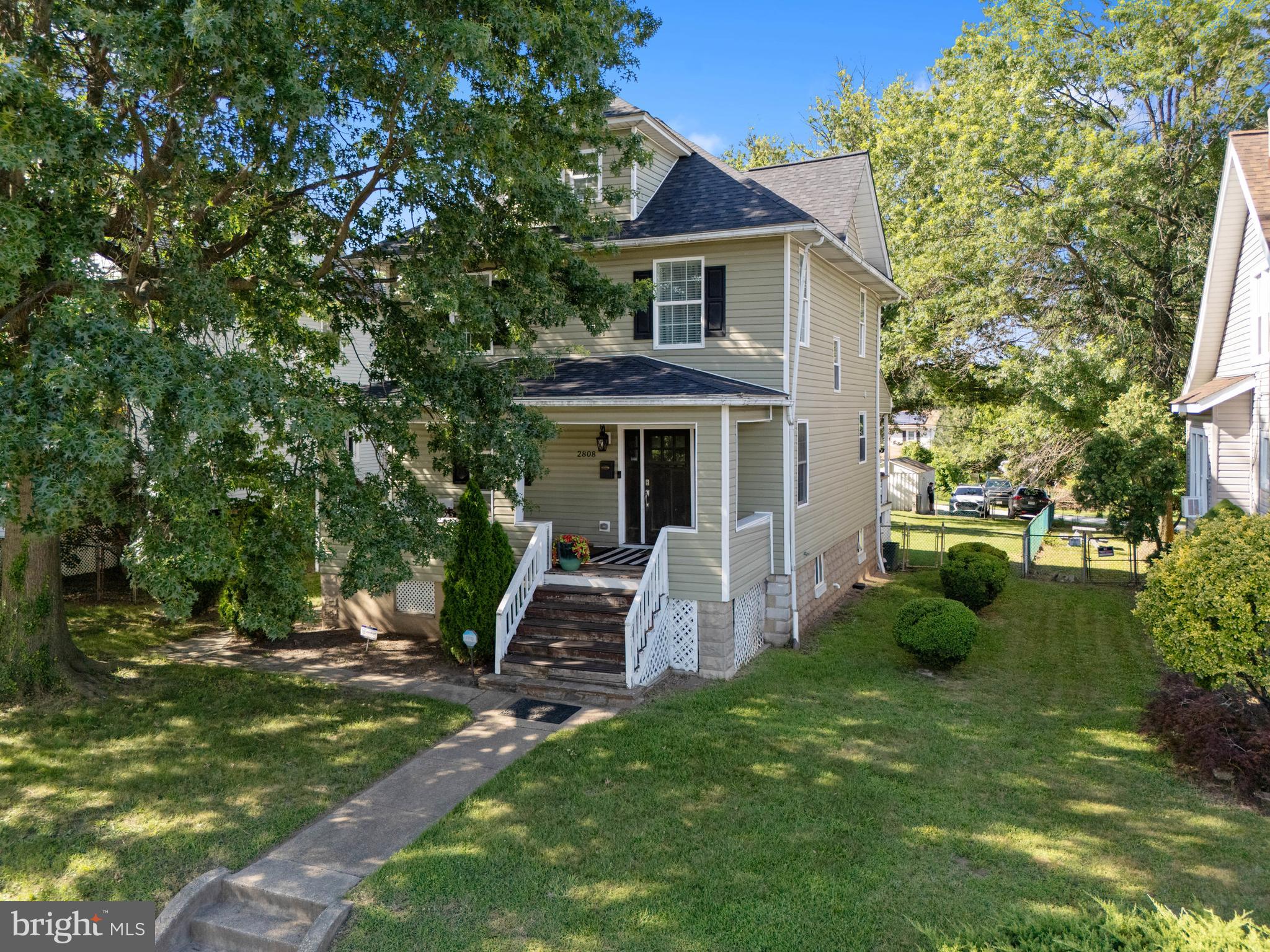 2808 E NORTHERN PARKWAY