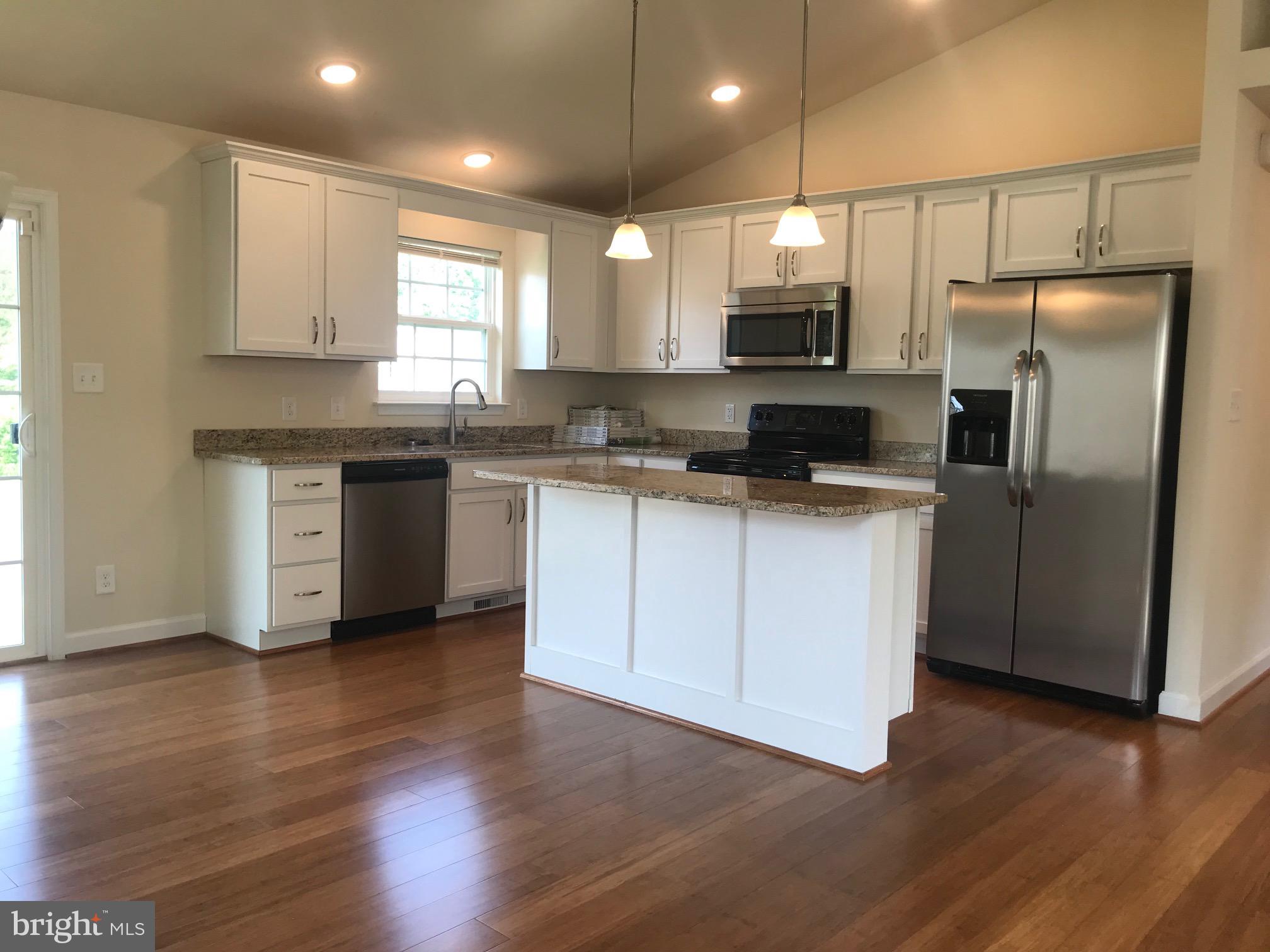 DABNEY WOODS - Residential Lease