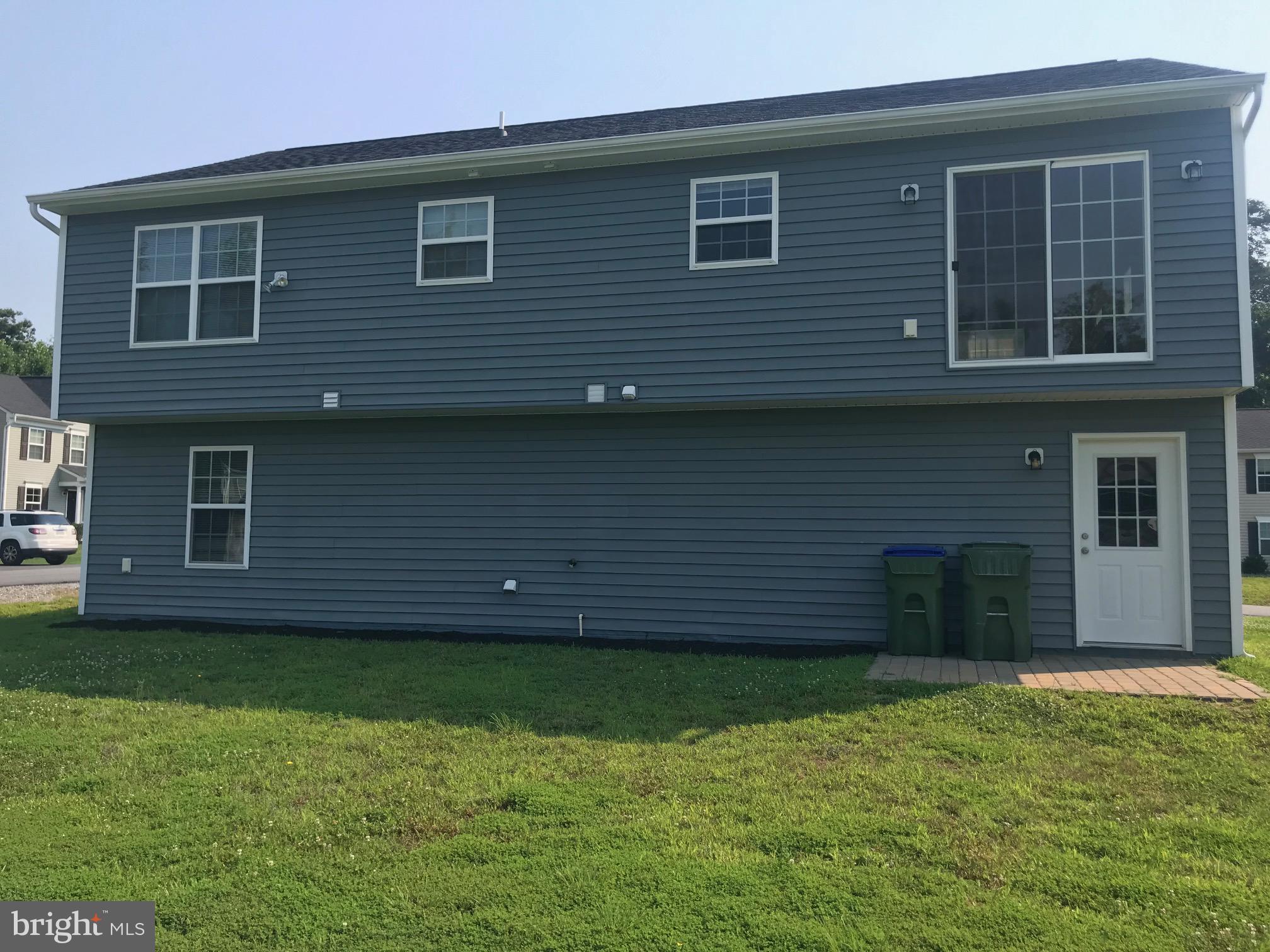 DABNEY WOODS - Residential Lease