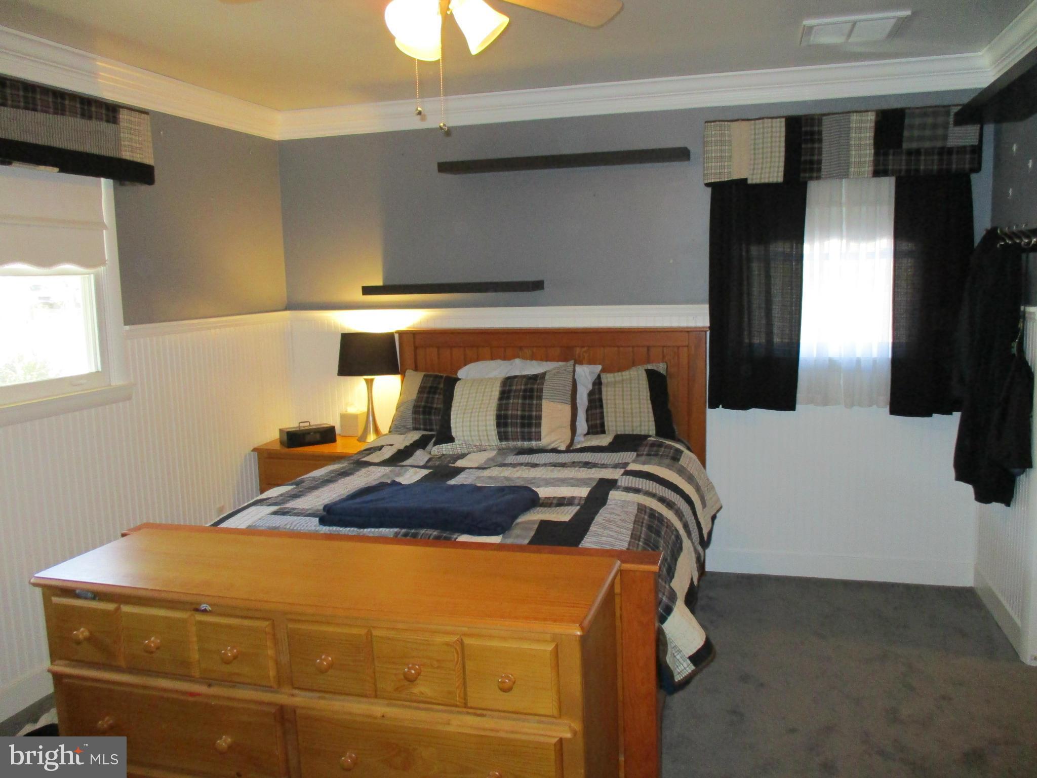 COUNTRY ROAD ESTATES - Residential Lease