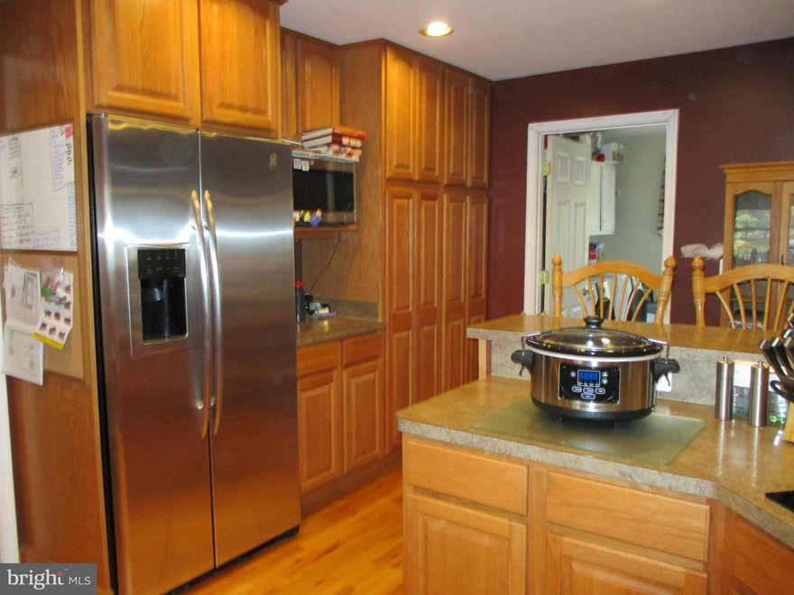 See Photos*They Tell It All*Fantastic Open KT/DN/GREAT ROOM Floorplan*MBR Bedroom w/WI Clos w/ Shelving and Super Bath*2nd MBR Bedroom w/WI Clos w/Shelving and Private Bath*Sep LN w/Wash&Dry & Door to Deck*Private Rear Yard*Pet Friendly Home and Neighborhood will Consider All CbyC*Total5BRsIncludesLowerLevelEffic.Apt*Ready for Occupancy*Owner Agree.to Permit Sub-Let of StudioApt w/CreditCheck,Etc.