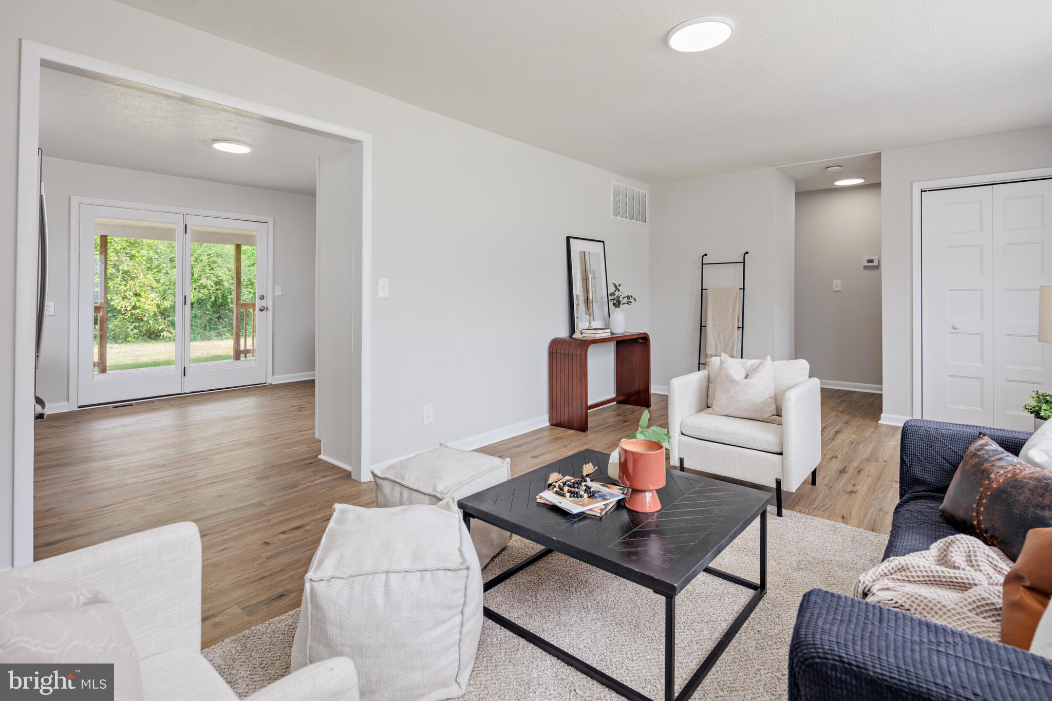 AQUAHART MANOR GARDENS - Residential