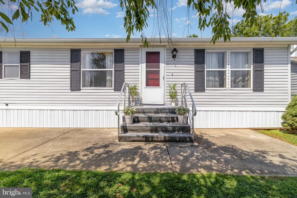 Photo of 1211 Oak Street, NEW PROVIDENCE, PA 17560 (MLS # PALA2074876)