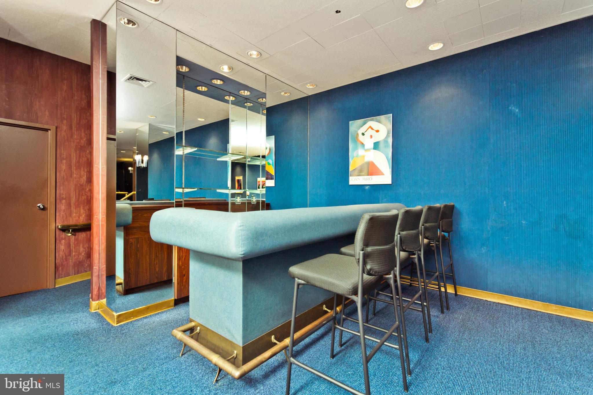 BARKLEY CONDO - Residential