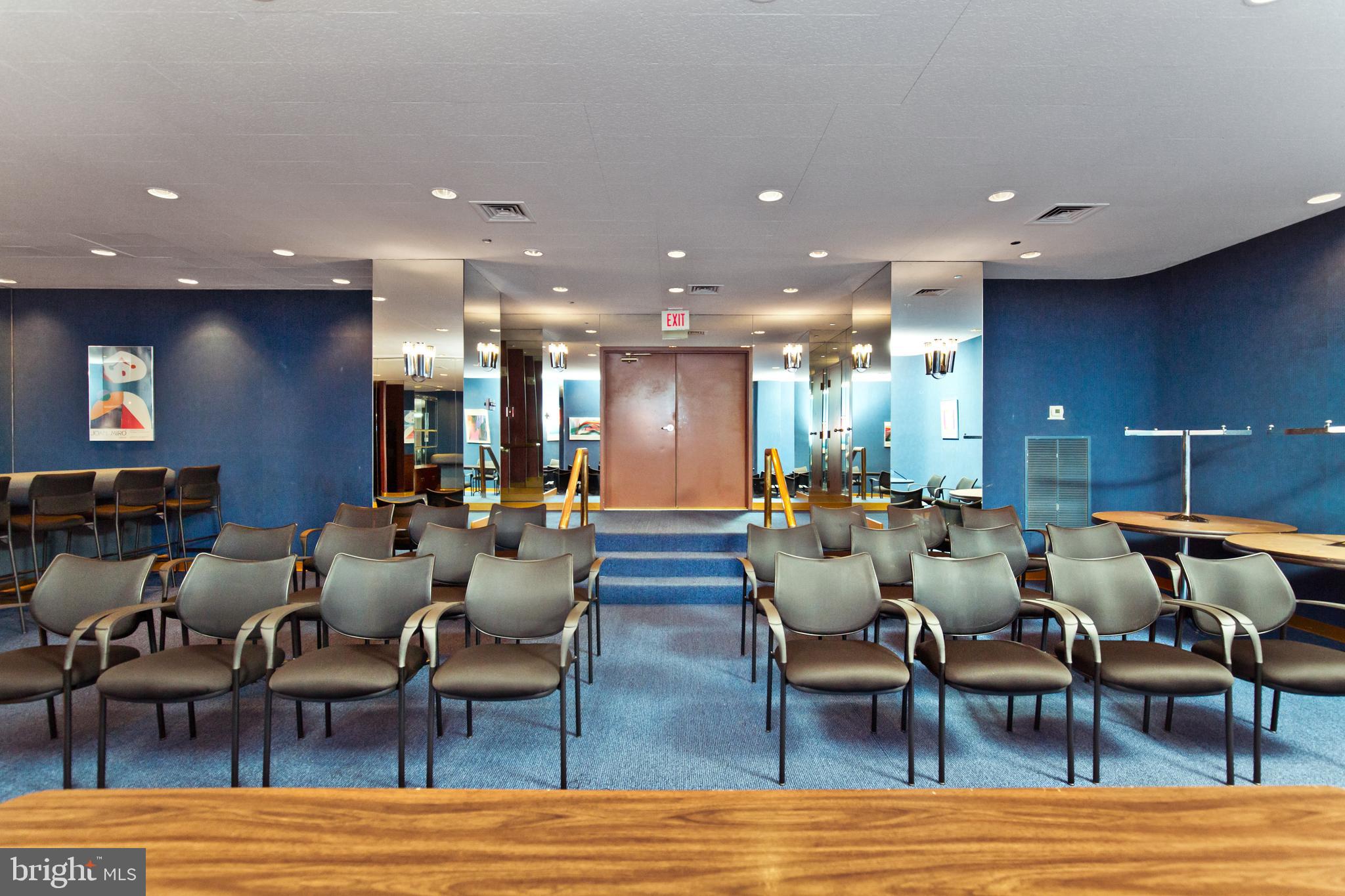 BARKLEY CONDO - Residential