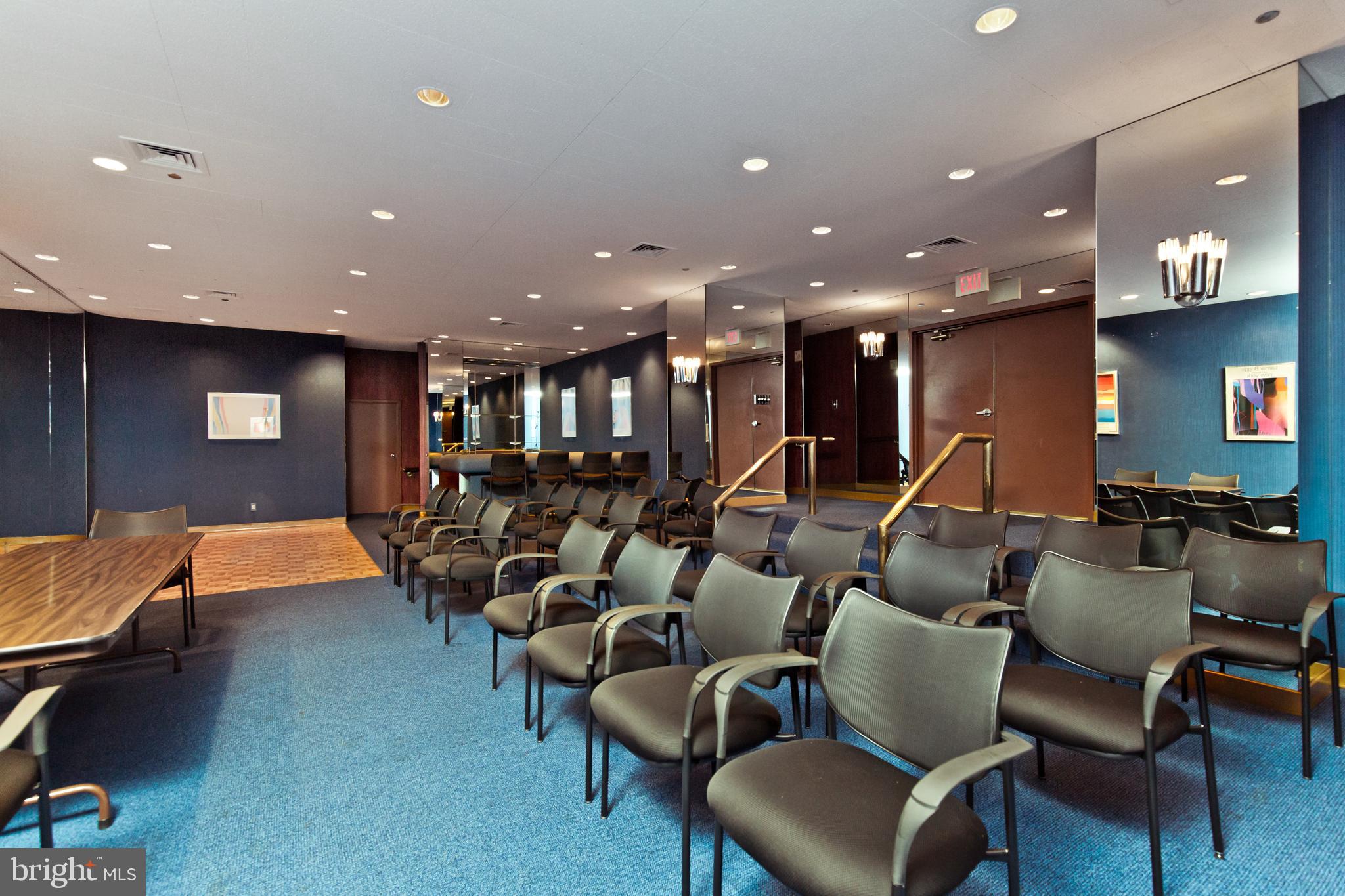 BARKLEY CONDO - Residential